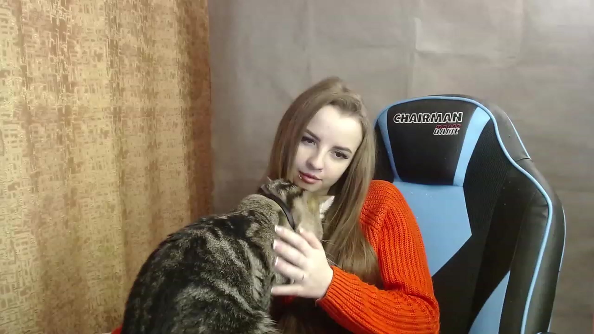 Gallery image thumbnail from Lio_noy's myfreecams stream on, 12/29/2022, 23:12 image 13 of 20