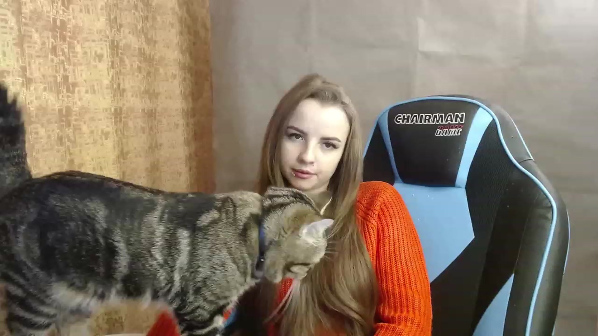 Gallery image thumbnail from Lio_noy's myfreecams stream on, 12/29/2022, 23:12 image 12 of 20