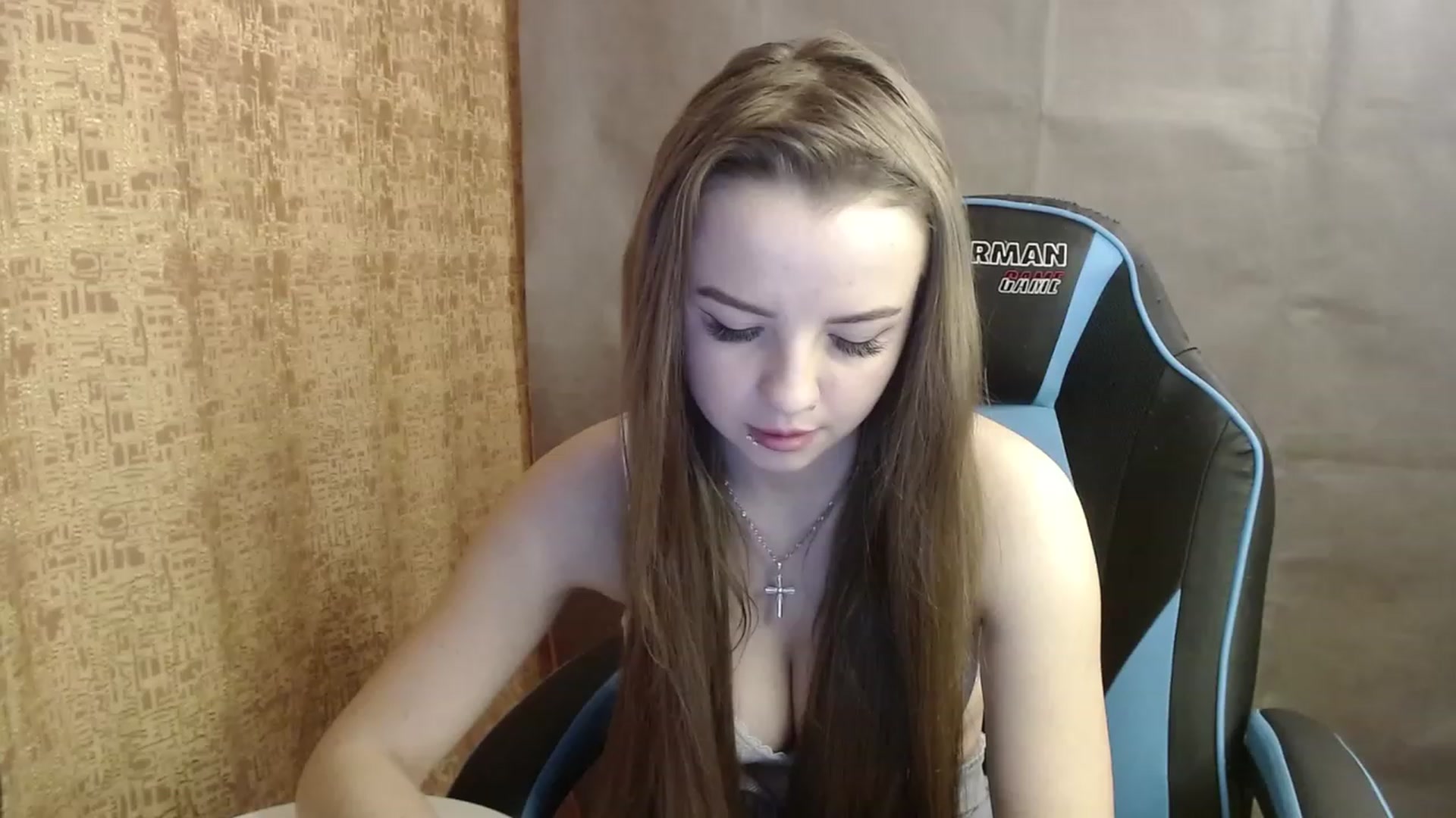Gallery image thumbnail from Lio_noy's myfreecams stream on, 01/01/2023, 23:50 image 14 of 20