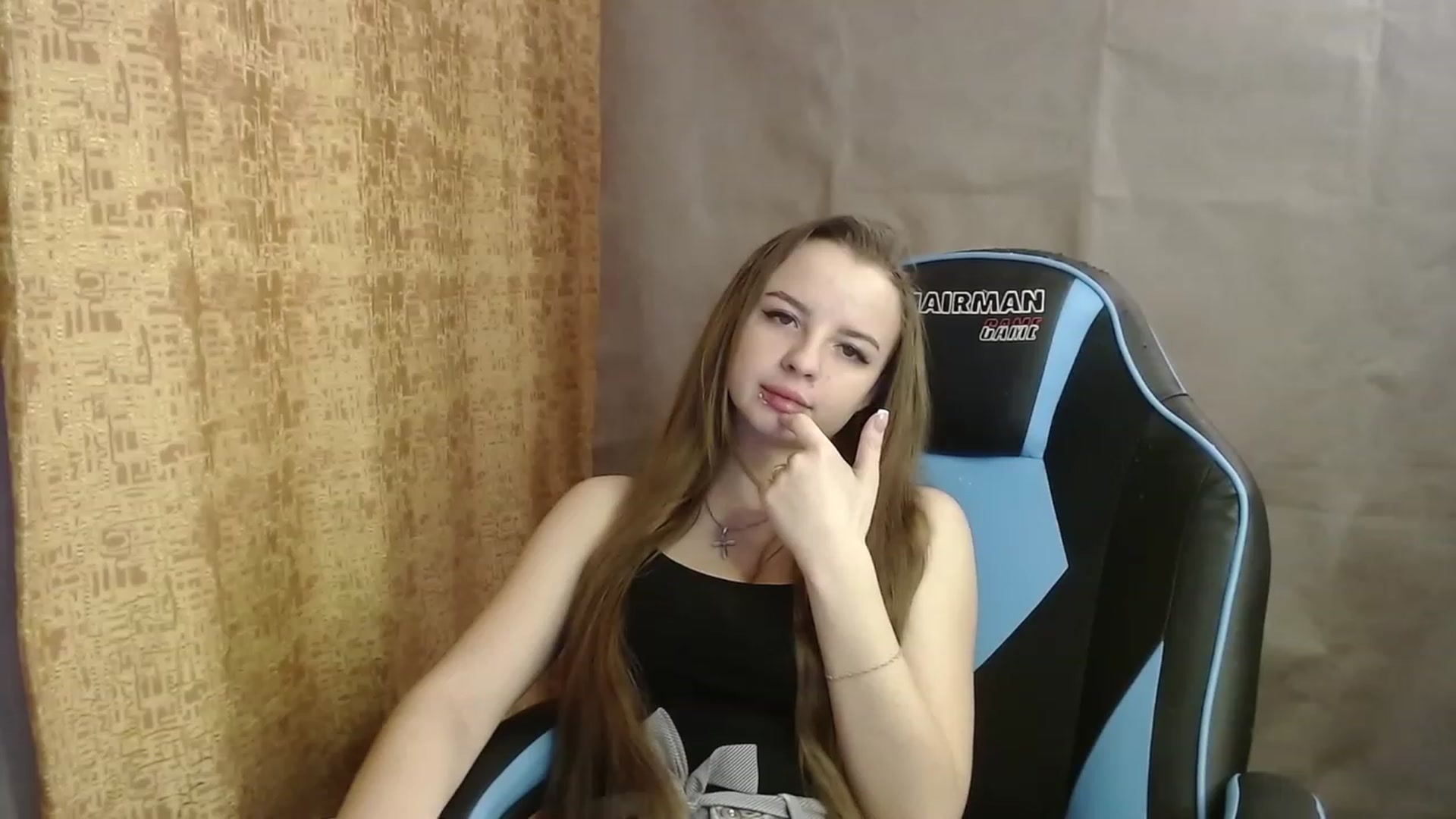 Gallery image thumbnail from Lio_noy's myfreecams stream on, 01/02/2023, 23:08 image 20 of 20