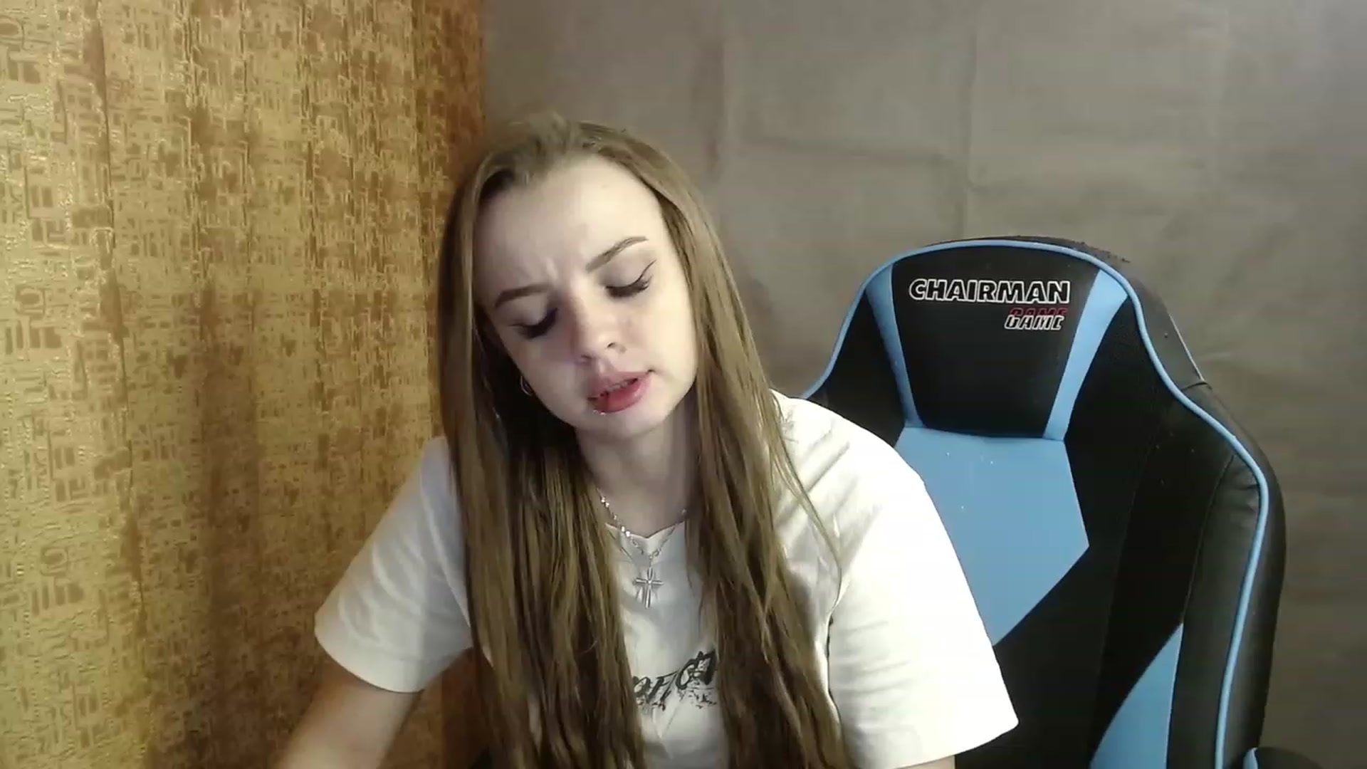 Gallery image thumbnail from Lio_noy's myfreecams stream on, 01/04/2023, 01:22 image 15 of 20