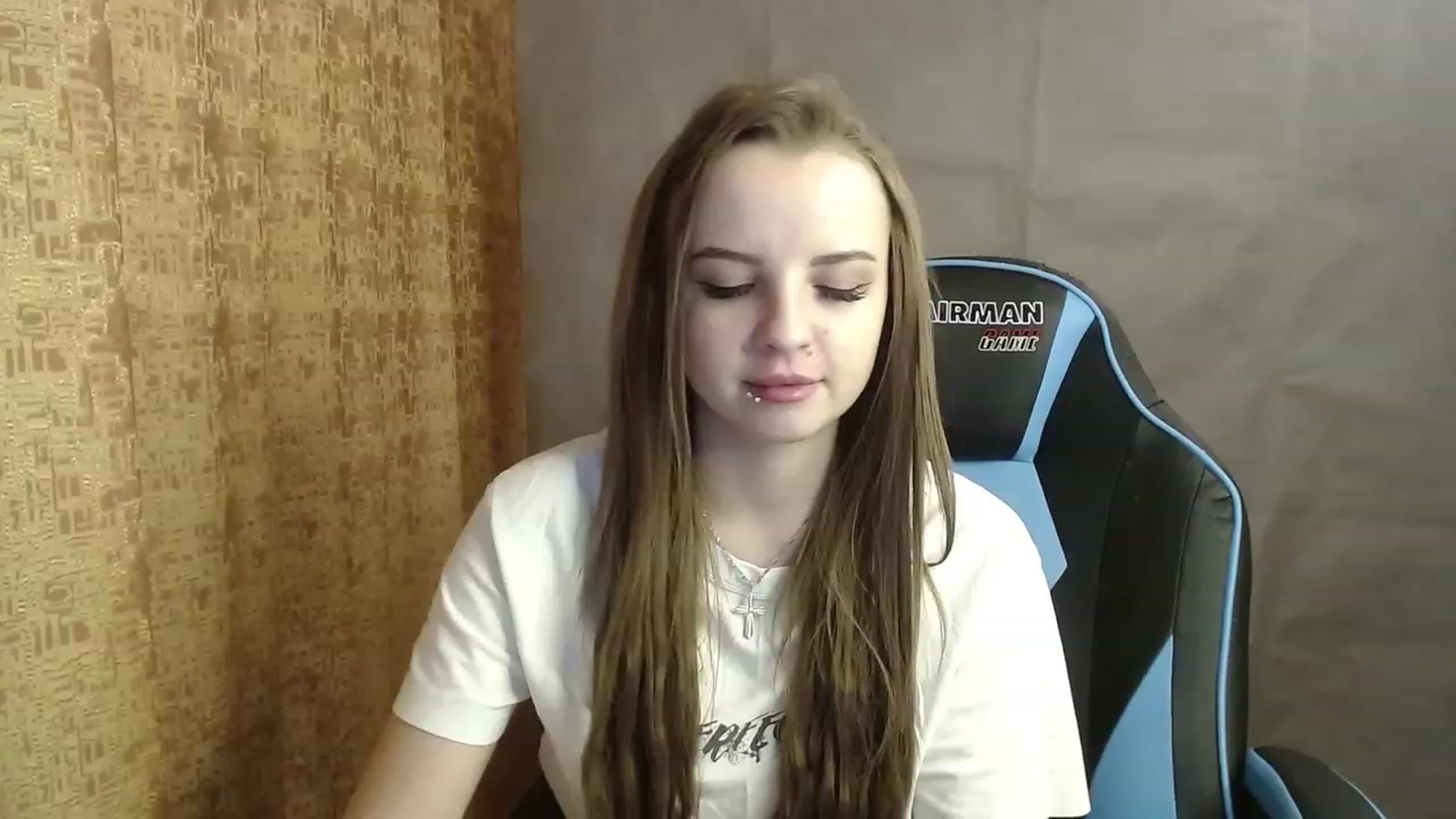 Gallery image thumbnail from Lio_noy's myfreecams stream on, 01/04/2023, 01:22 image 18 of 20