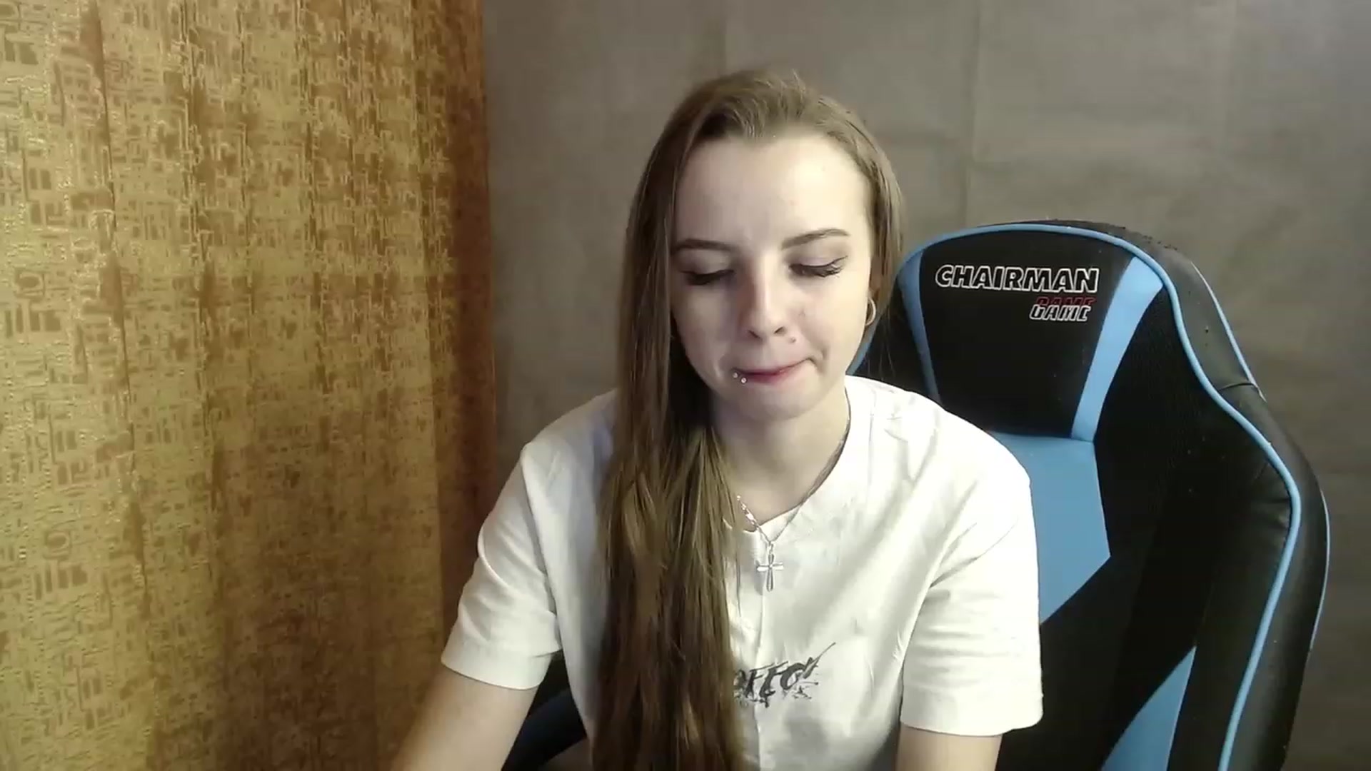 Gallery image thumbnail from Lio_noy's myfreecams stream on, 01/04/2023, 01:22 image 1 of 20