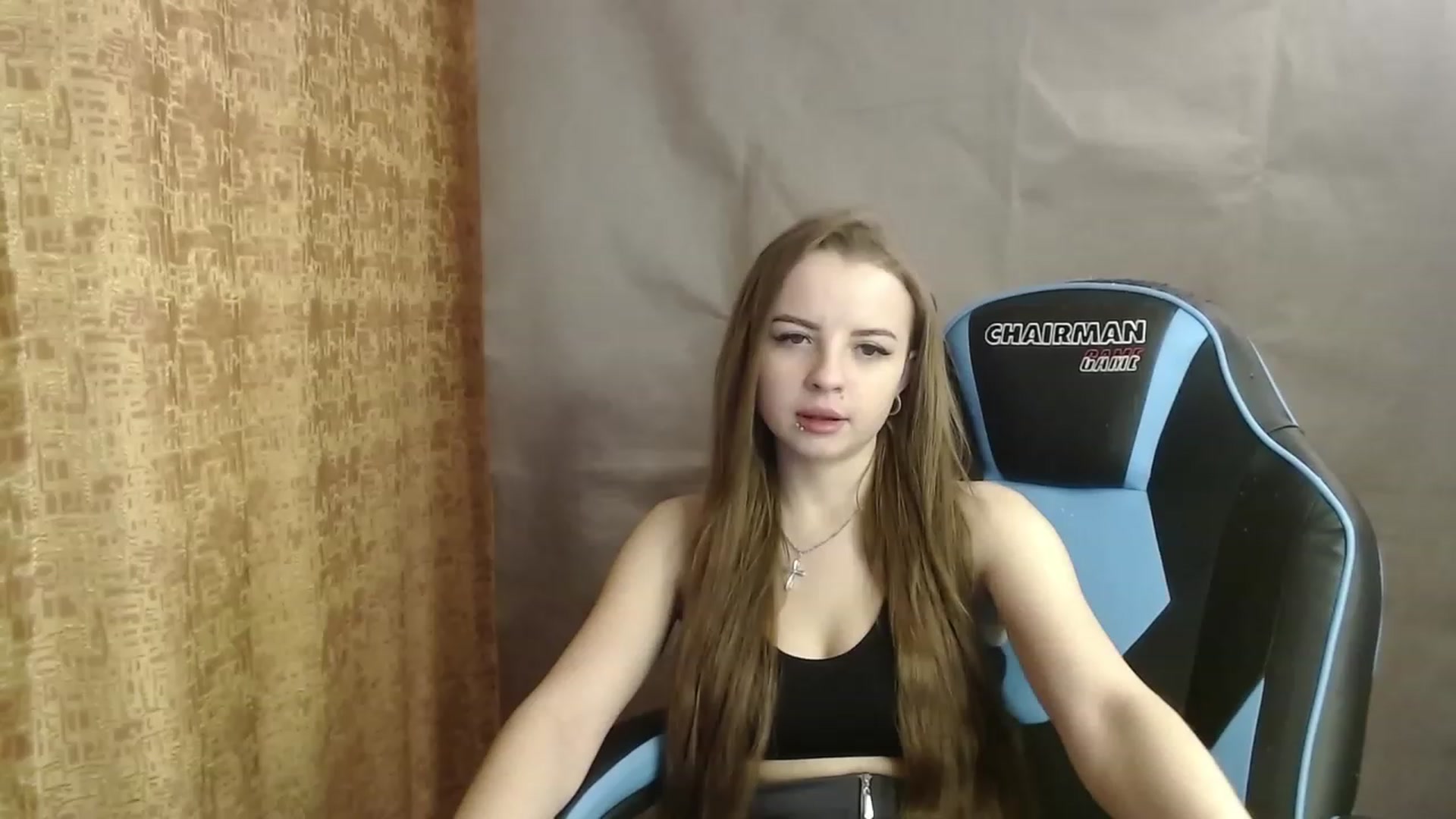 Gallery image thumbnail from Lio_noy's myfreecams stream on, 01/05/2023, 24:14 image 13 of 20