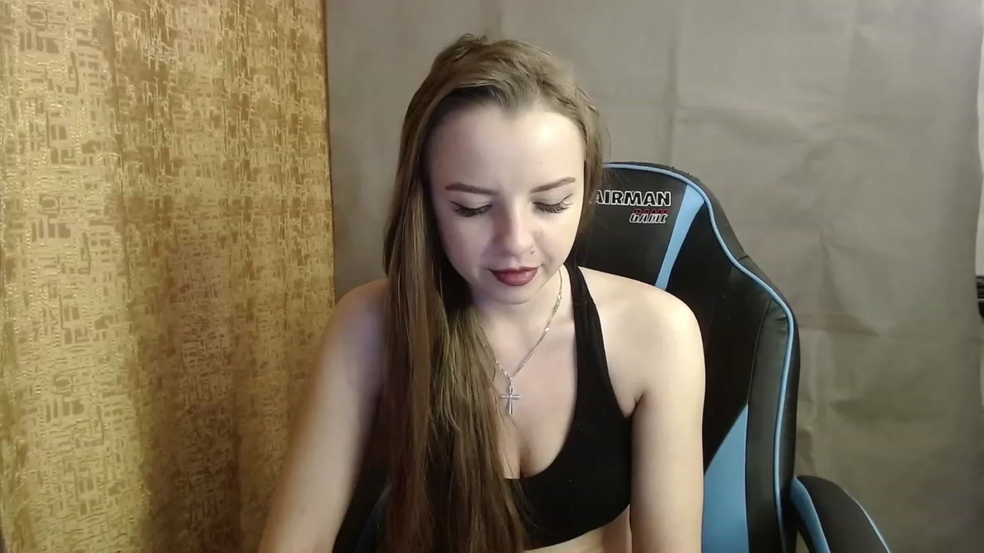 Gallery image thumbnail from Lio_noy's myfreecams stream on, 01/06/2023, 24:00 image 14 of 20