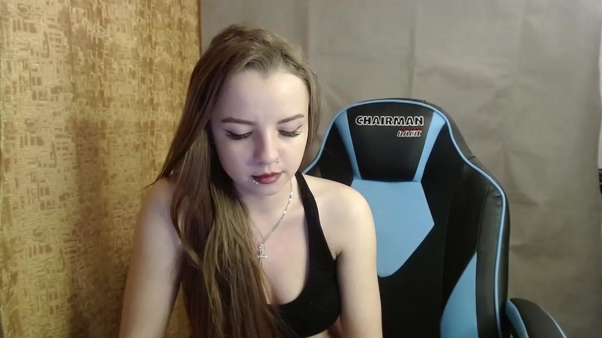 Gallery image thumbnail from Lio_noy's myfreecams stream on, 01/06/2023, 24:00 image 9 of 20