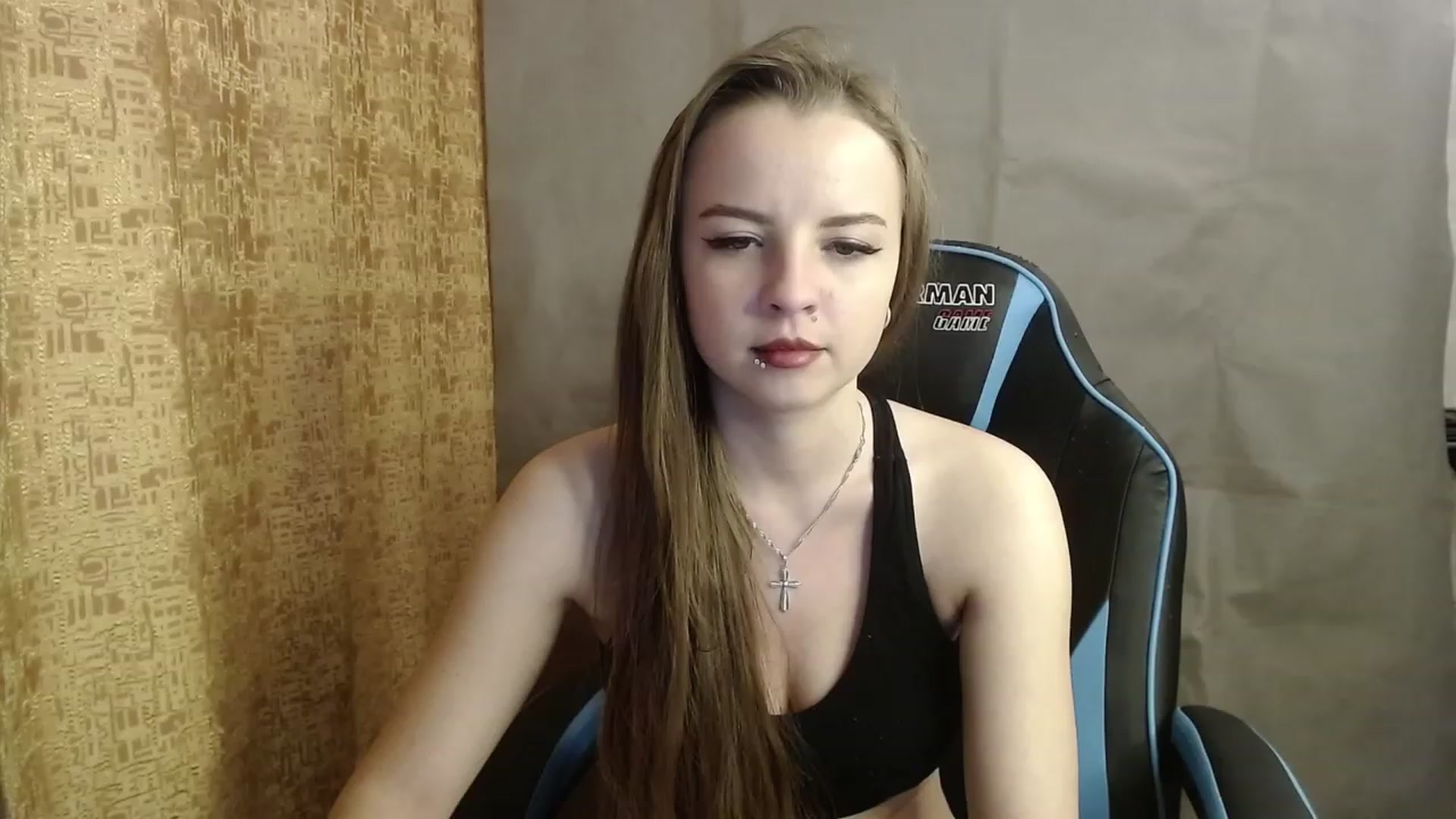 Gallery image thumbnail from Lio_noy's myfreecams stream on, 01/06/2023, 24:00 image 15 of 20