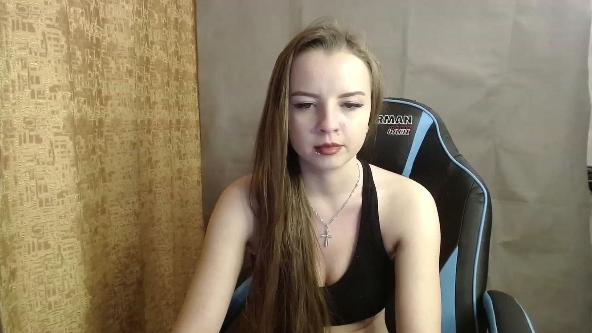 Gallery image thumbnail from Lio_noy's myfreecams stream on, 01/06/2023, 24:55 image 10 of 20