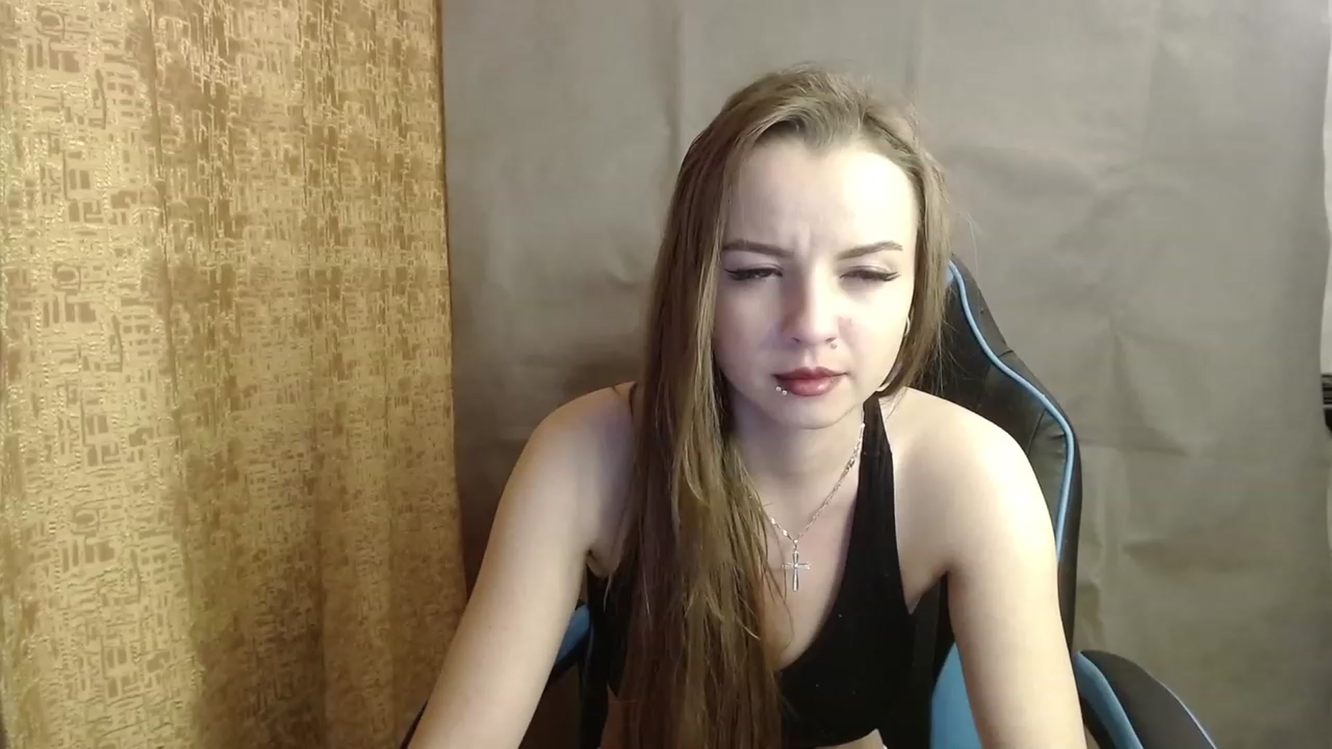 Gallery image thumbnail from Lio_noy's myfreecams stream on, 01/06/2023, 24:55 image 20 of 20