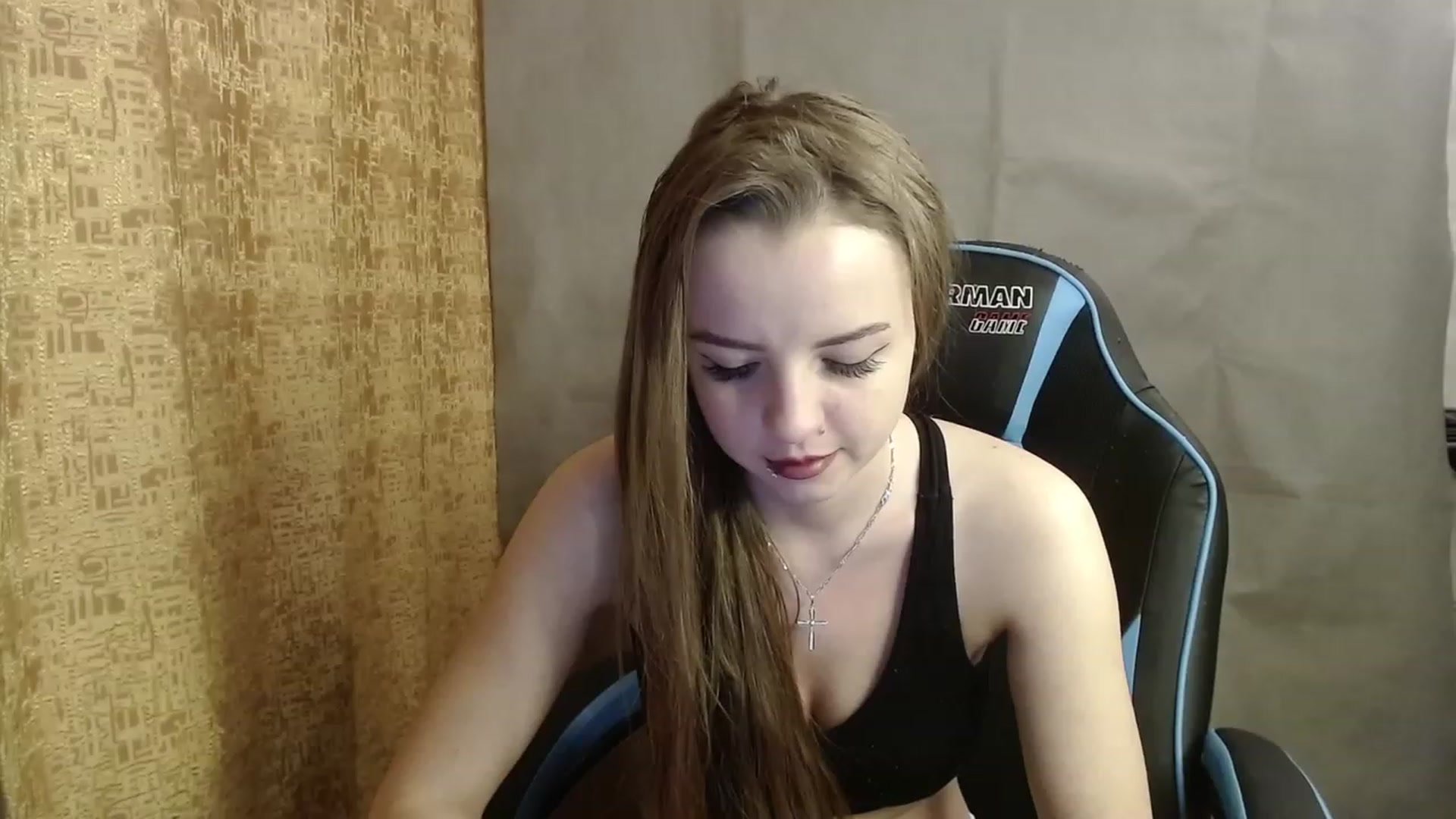 Gallery image thumbnail from Lio_noy's myfreecams stream on, 01/06/2023, 24:55 image 16 of 20