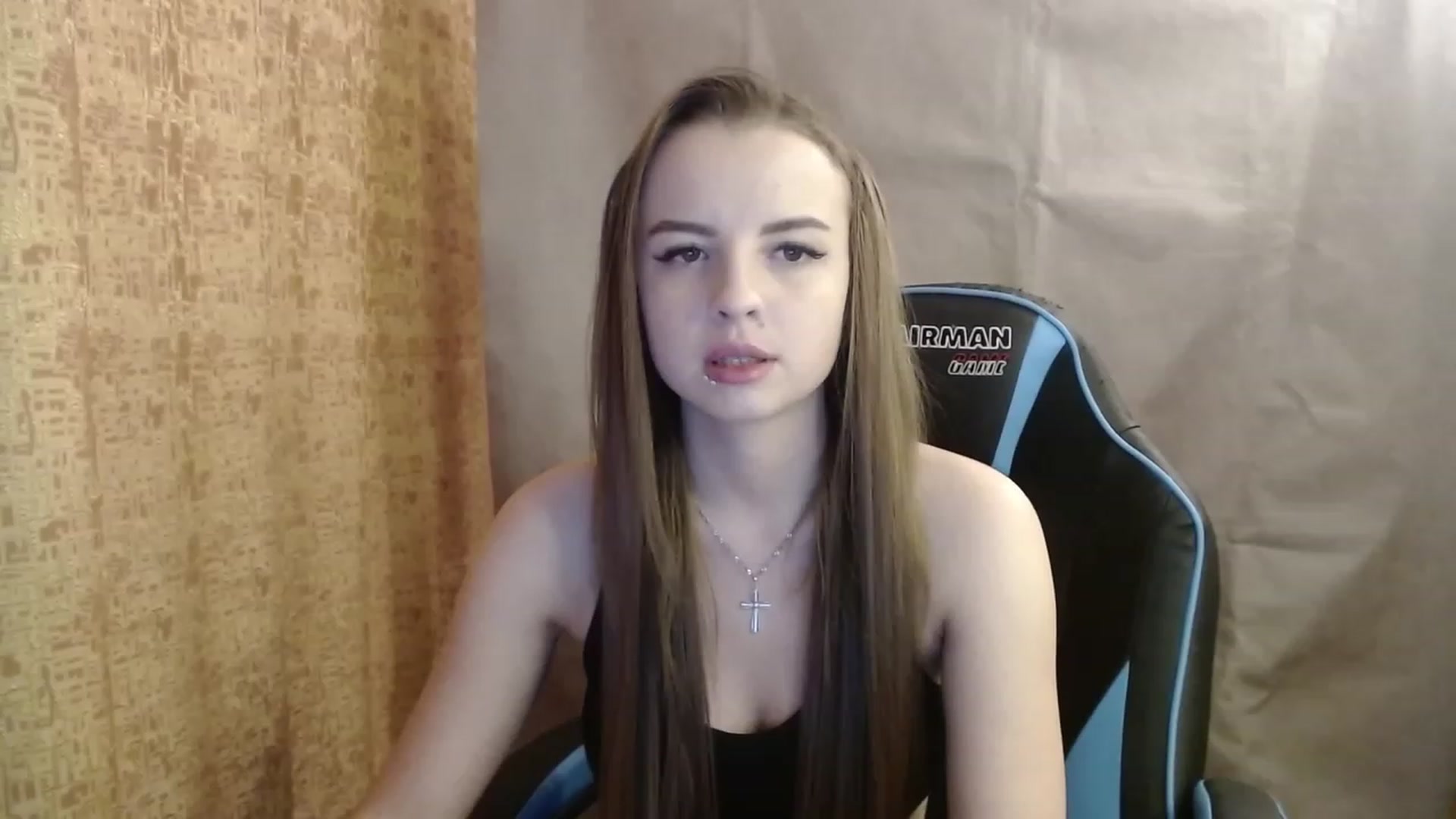 Gallery image thumbnail from Lio_noy's myfreecams stream on, 01/10/2023, 18:43 image 9 of 20