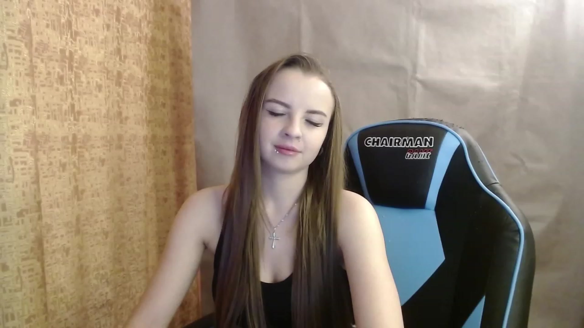 Gallery image thumbnail from Lio_noy's myfreecams stream on, 01/10/2023, 18:43 image 12 of 20