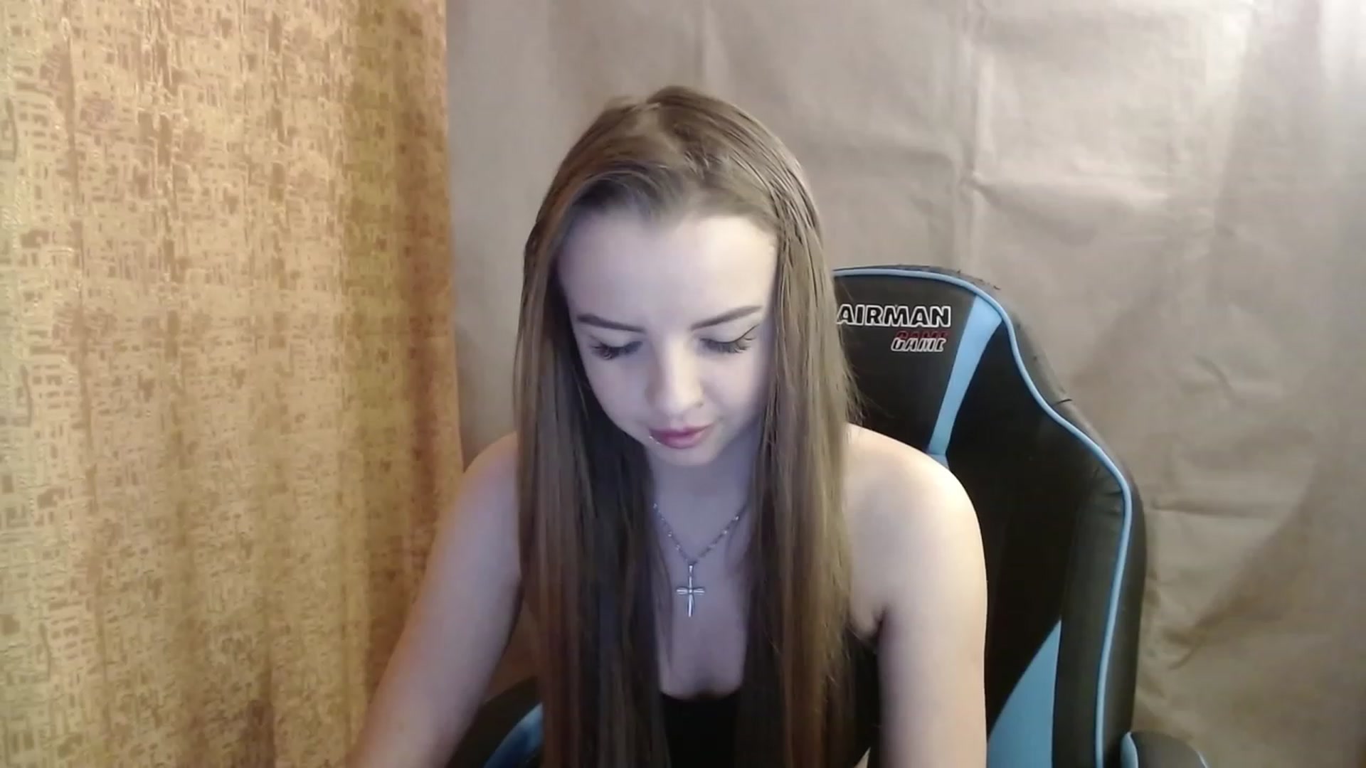 Gallery image thumbnail from Lio_noy's myfreecams stream on, 01/10/2023, 18:43 image 8 of 20