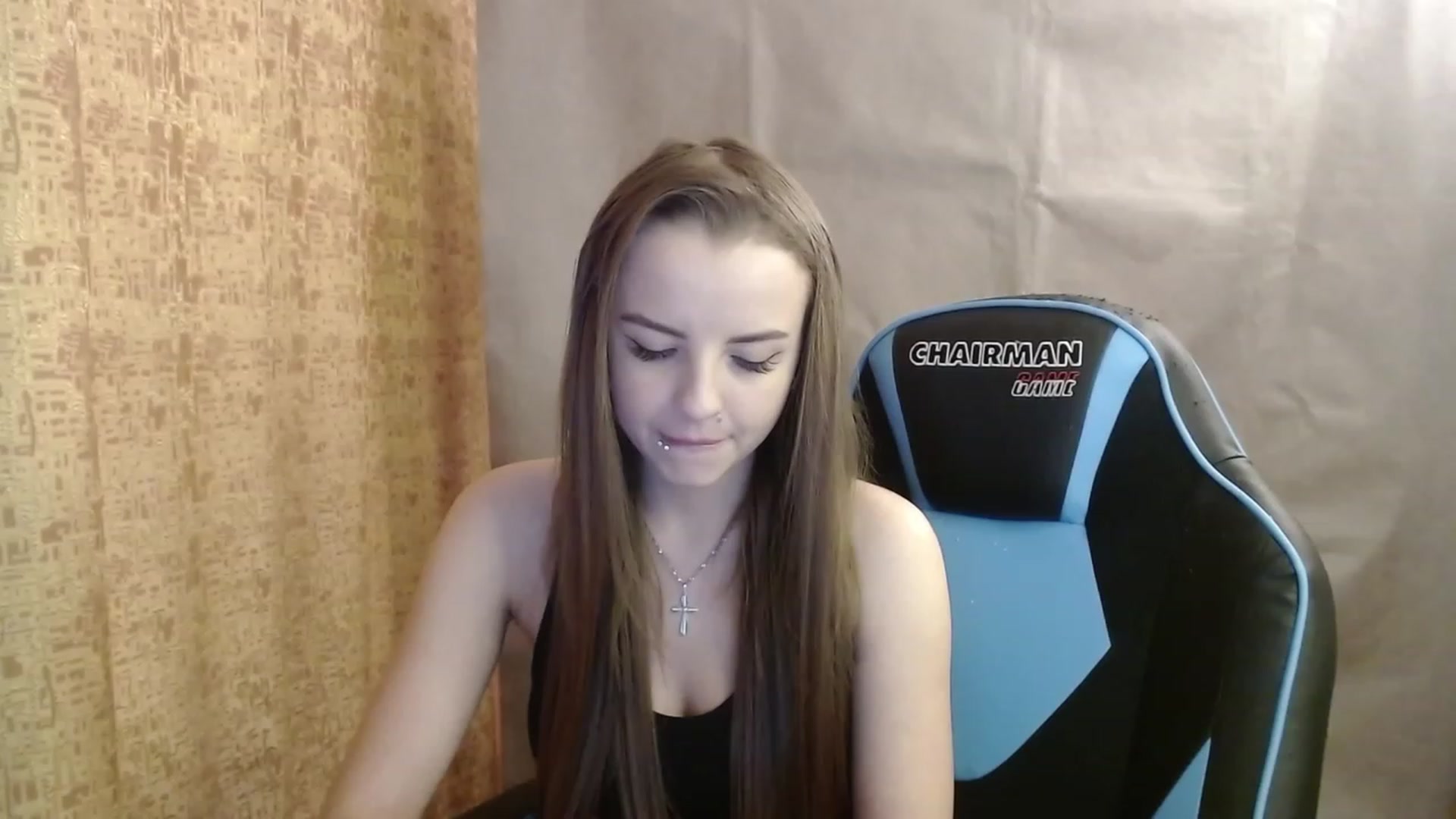 Gallery image thumbnail from Lio_noy's myfreecams stream on, 01/10/2023, 18:43 image 13 of 20