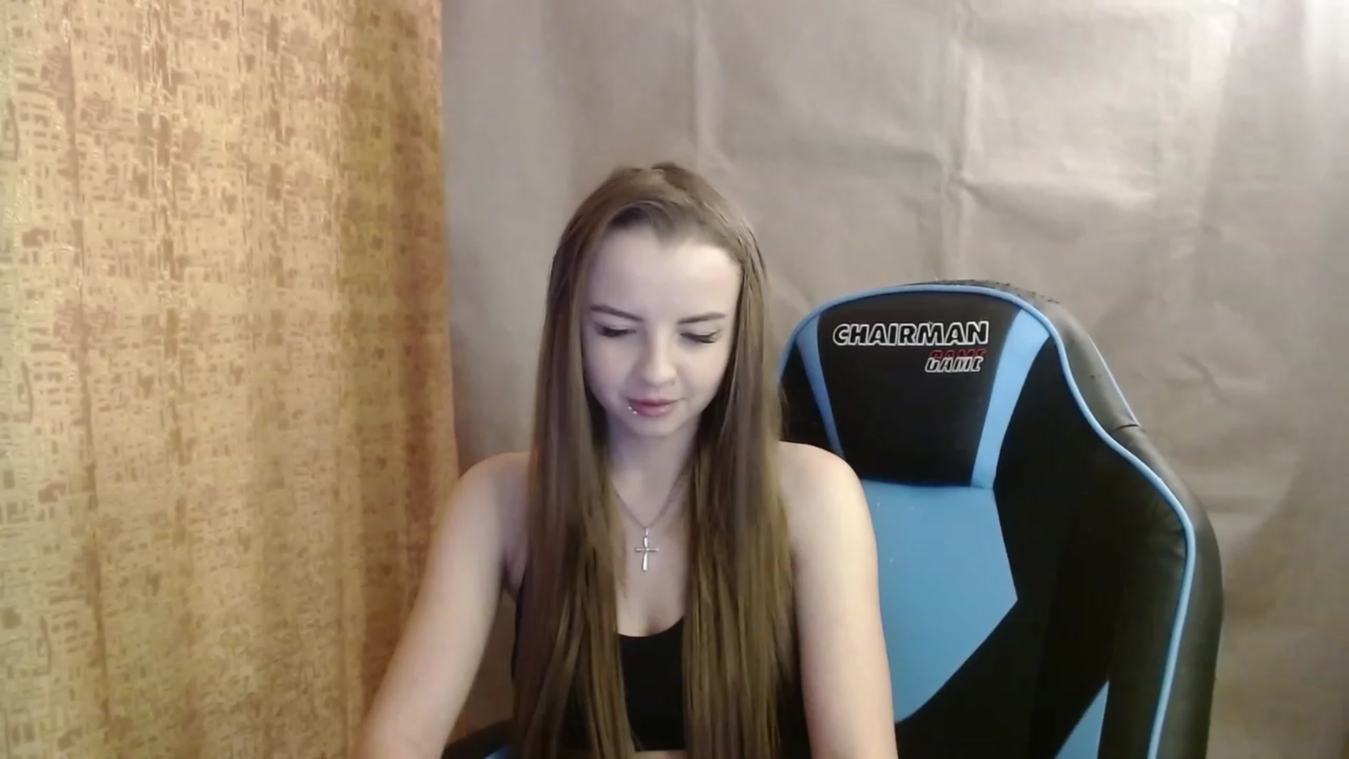 Gallery image thumbnail from Lio_noy's myfreecams stream on, 01/10/2023, 18:43 image 10 of 20