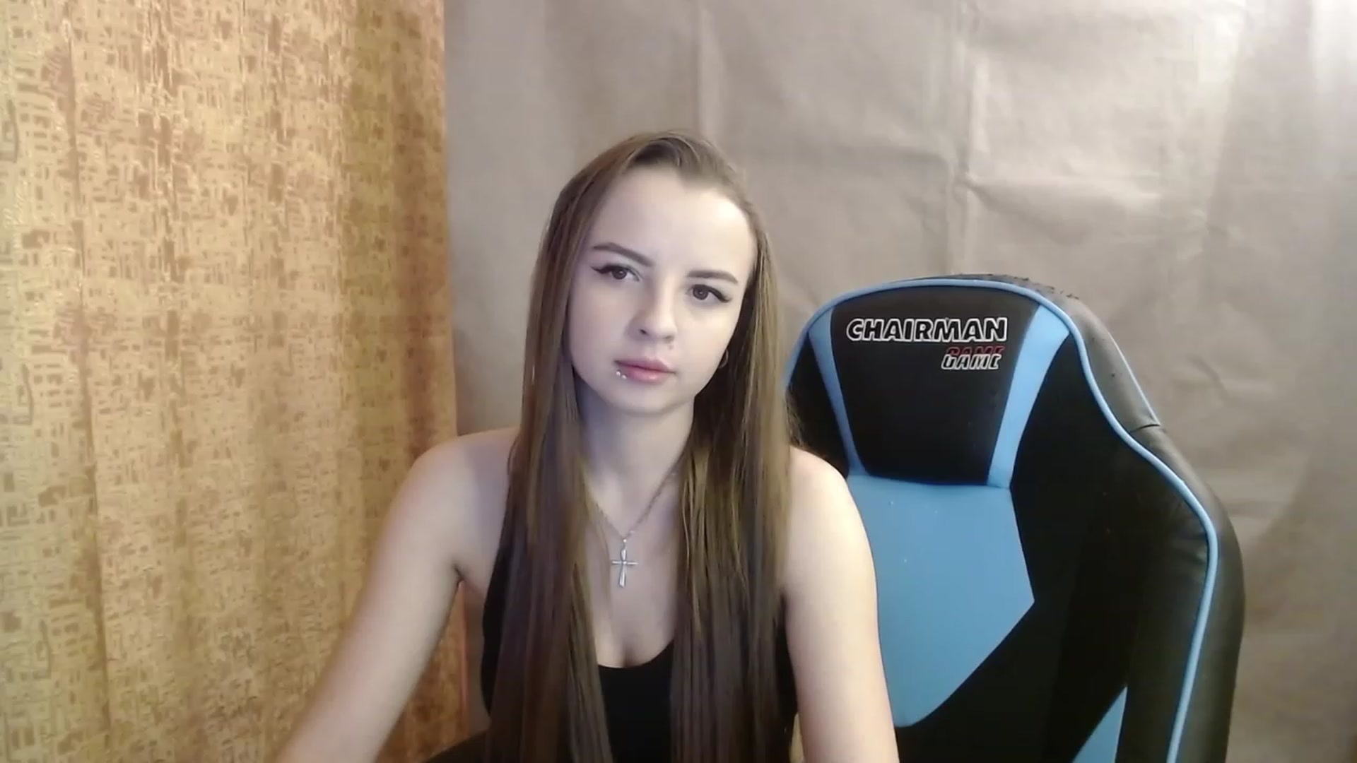 Gallery image thumbnail from Lio_noy's myfreecams stream on, 01/10/2023, 18:43 image 16 of 20