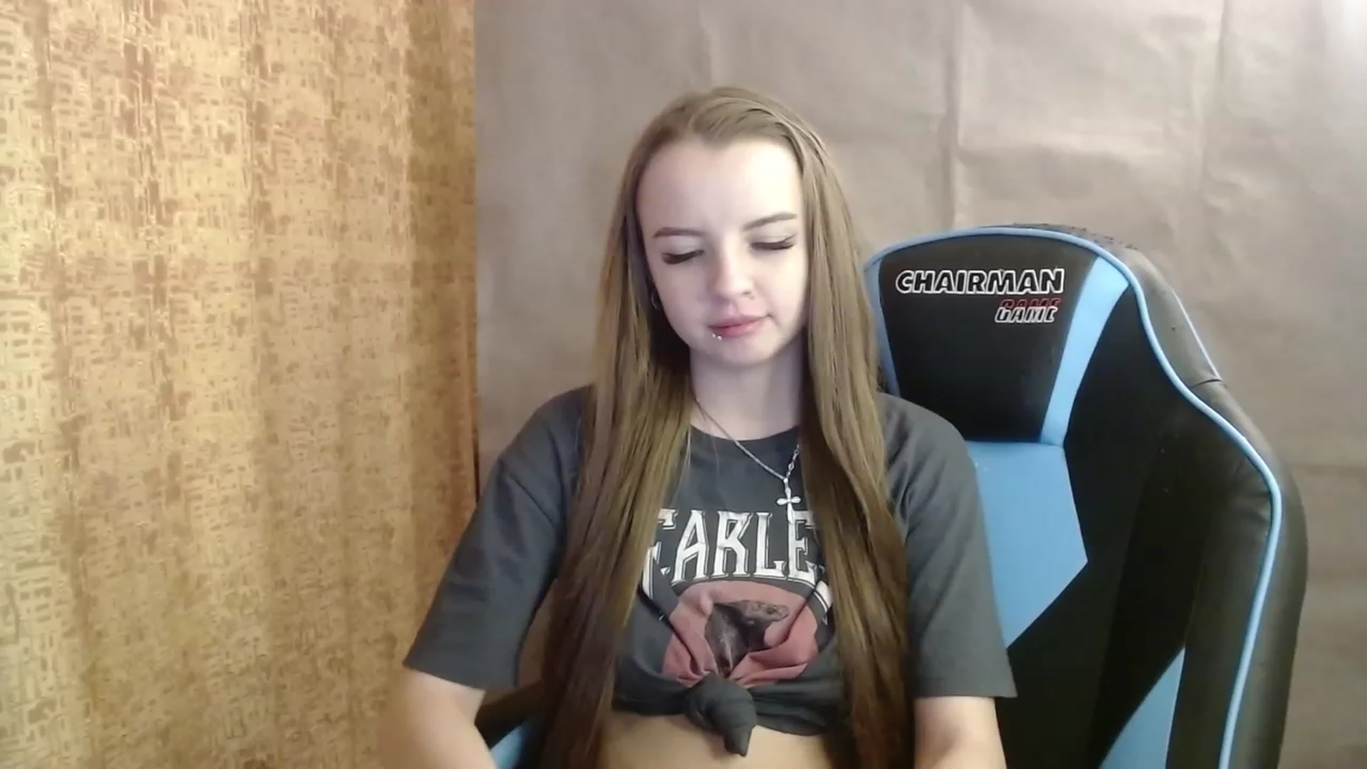 Gallery image thumbnail from Lio_noy's myfreecams stream on, 01/13/2023, 03:11 image 10 of 20
