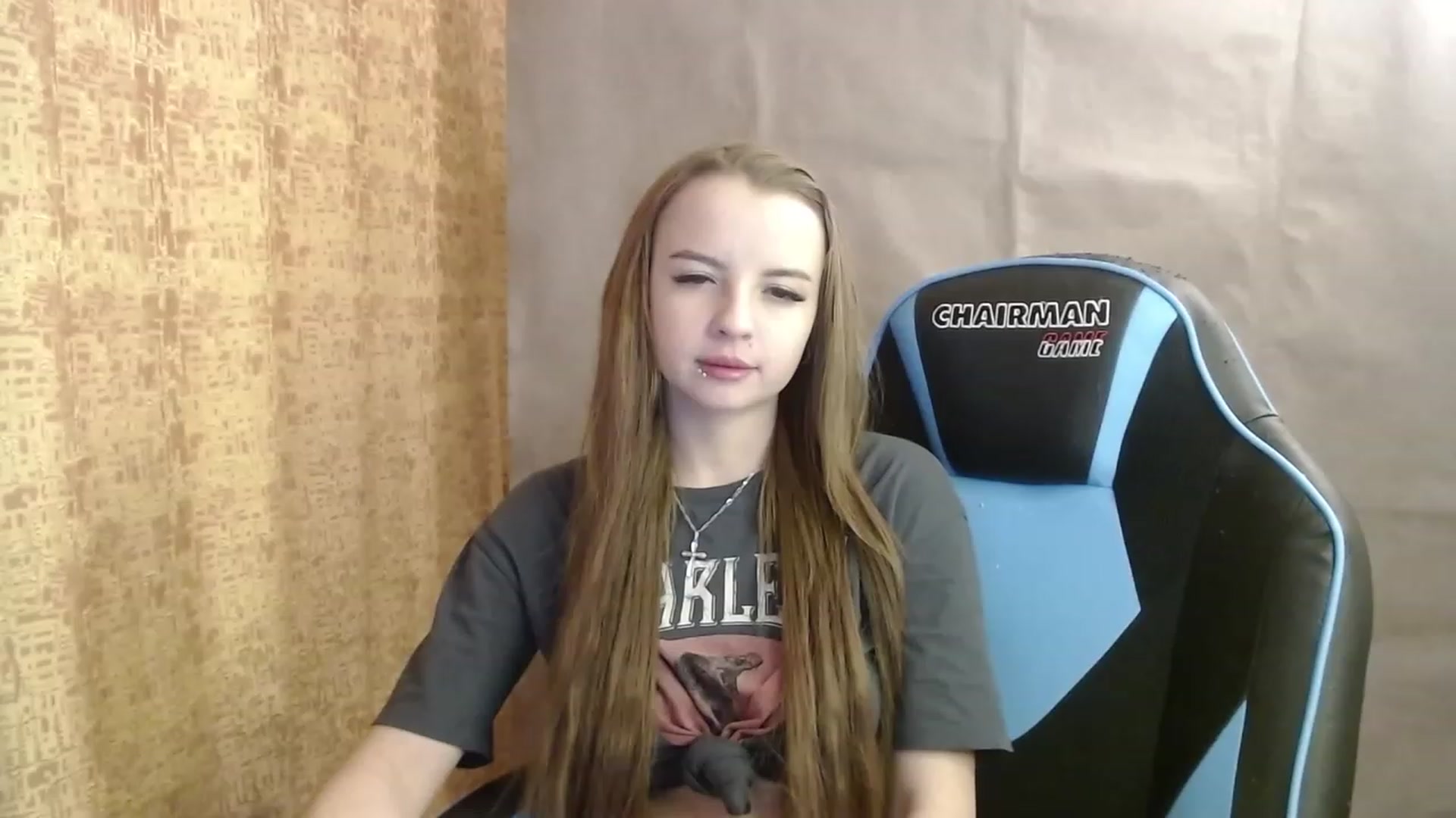 Gallery image thumbnail from Lio_noy's myfreecams stream on, 01/13/2023, 03:11 image 7 of 20