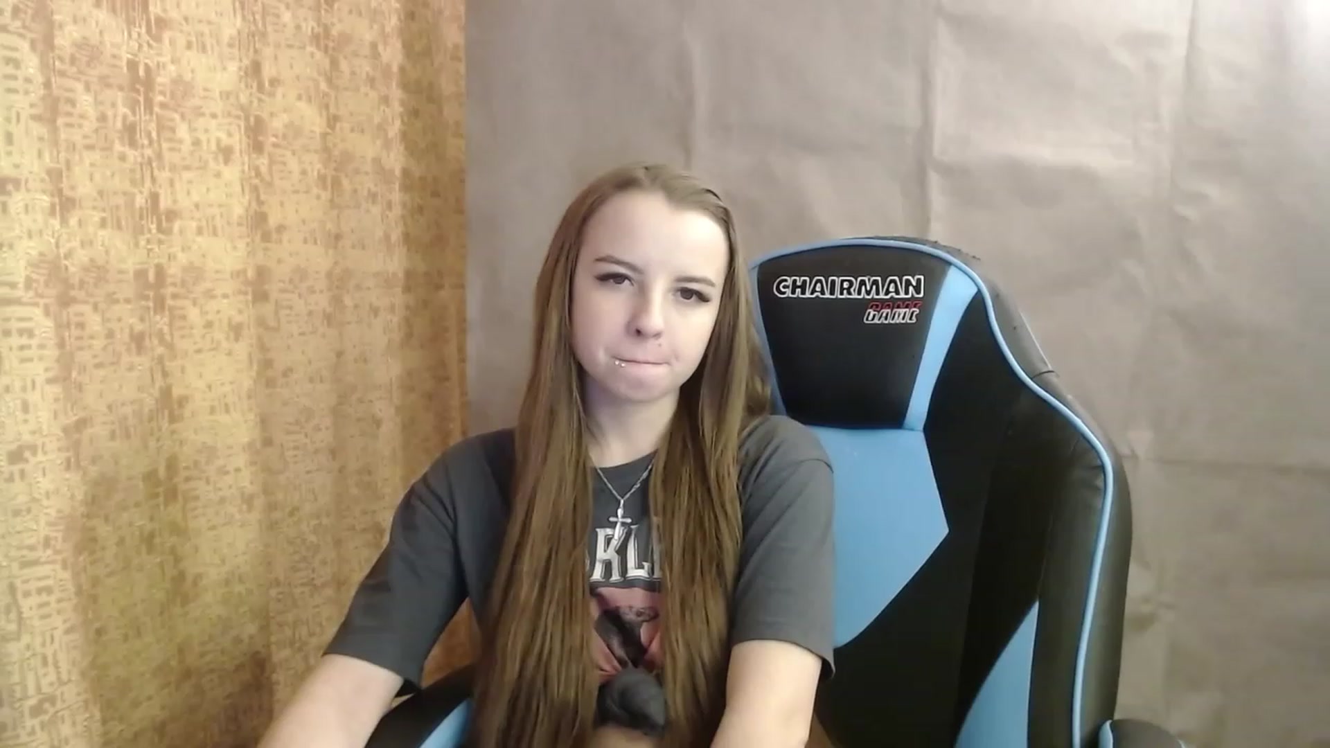 Gallery image thumbnail from Lio_noy's myfreecams stream on, 01/13/2023, 03:11 image 6 of 20