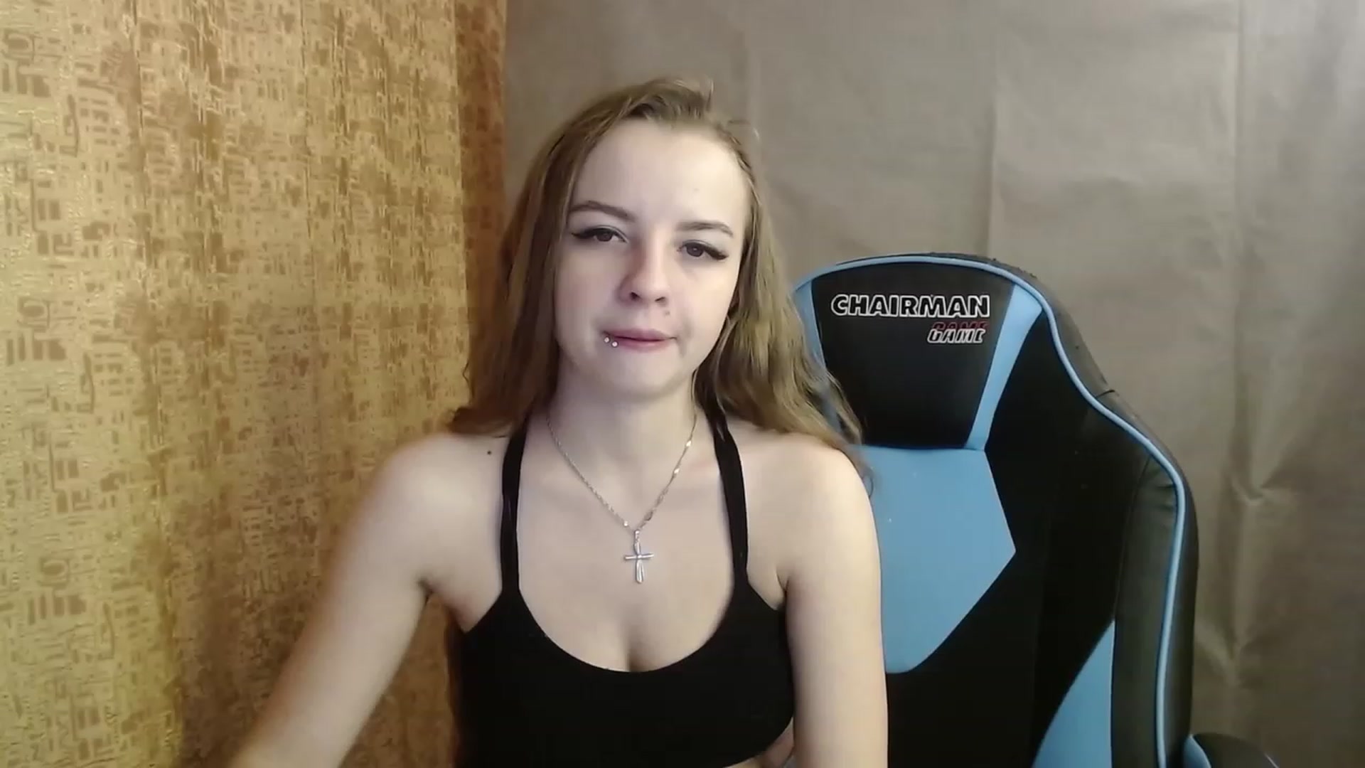 Gallery image thumbnail from Lio_noy's myfreecams stream on, 01/17/2023, 24:01 image 12 of 20