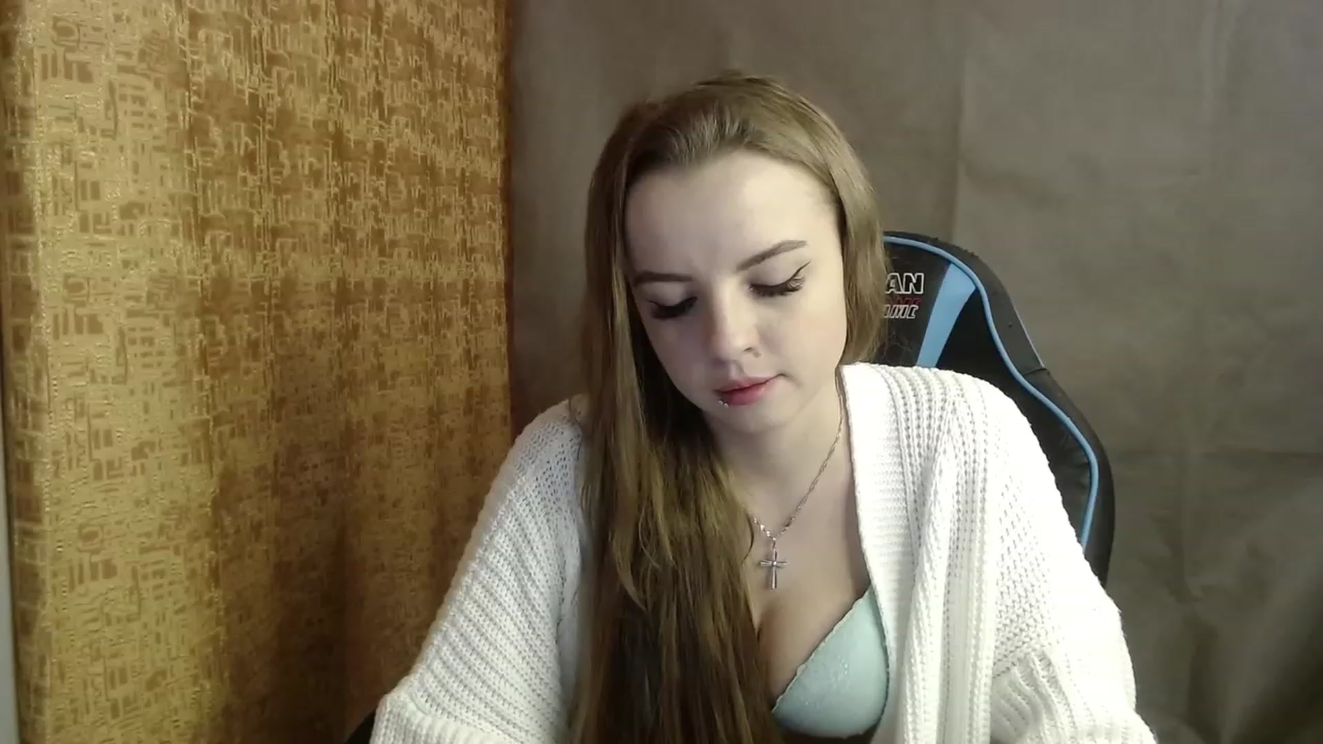 Gallery image thumbnail from Lio_noy's myfreecams stream on, 01/17/2023, 22:58 image 17 of 20