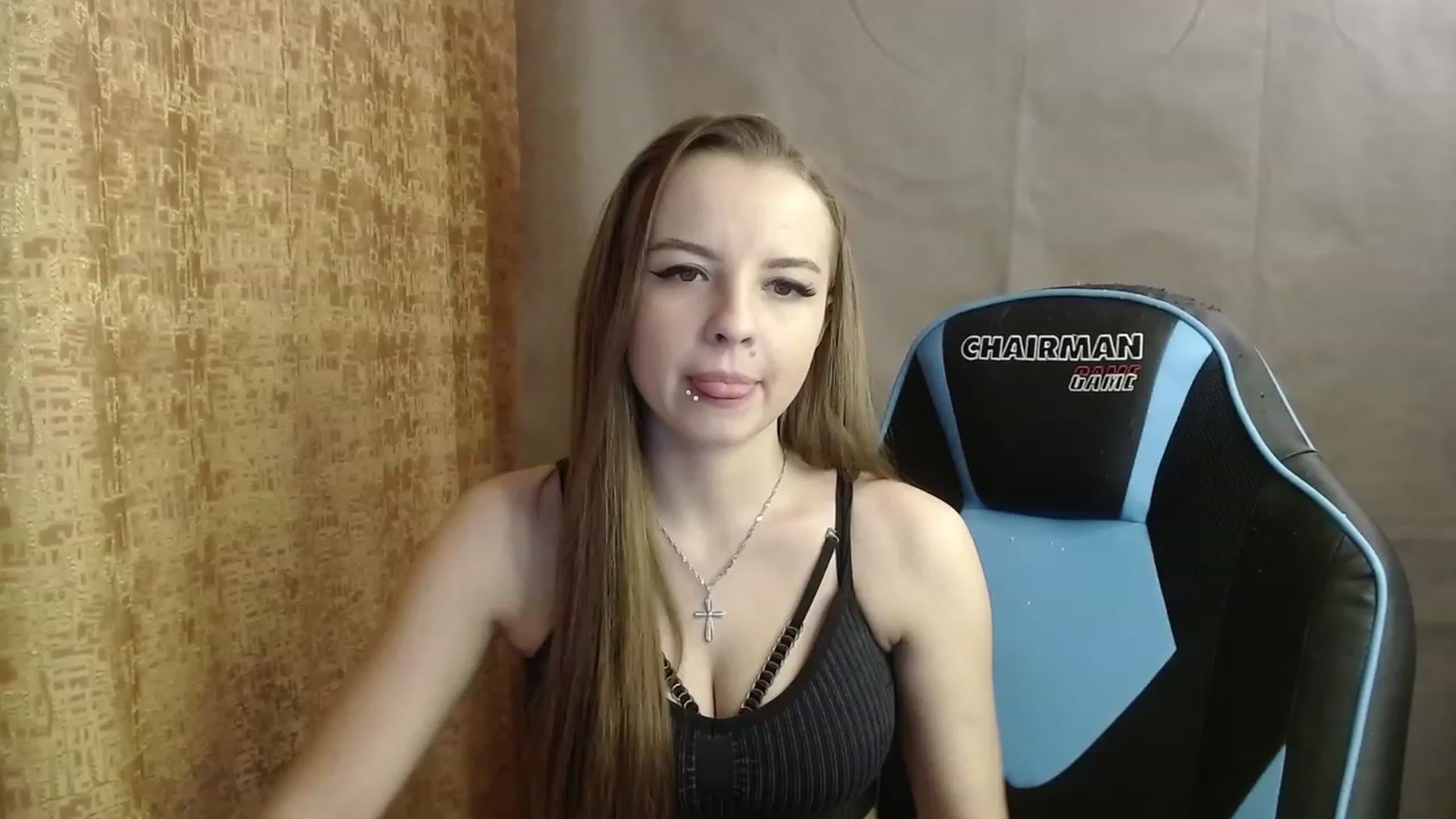 Gallery image thumbnail from Lio_noy's myfreecams stream on, 01/19/2023, 18:57 image 18 of 20