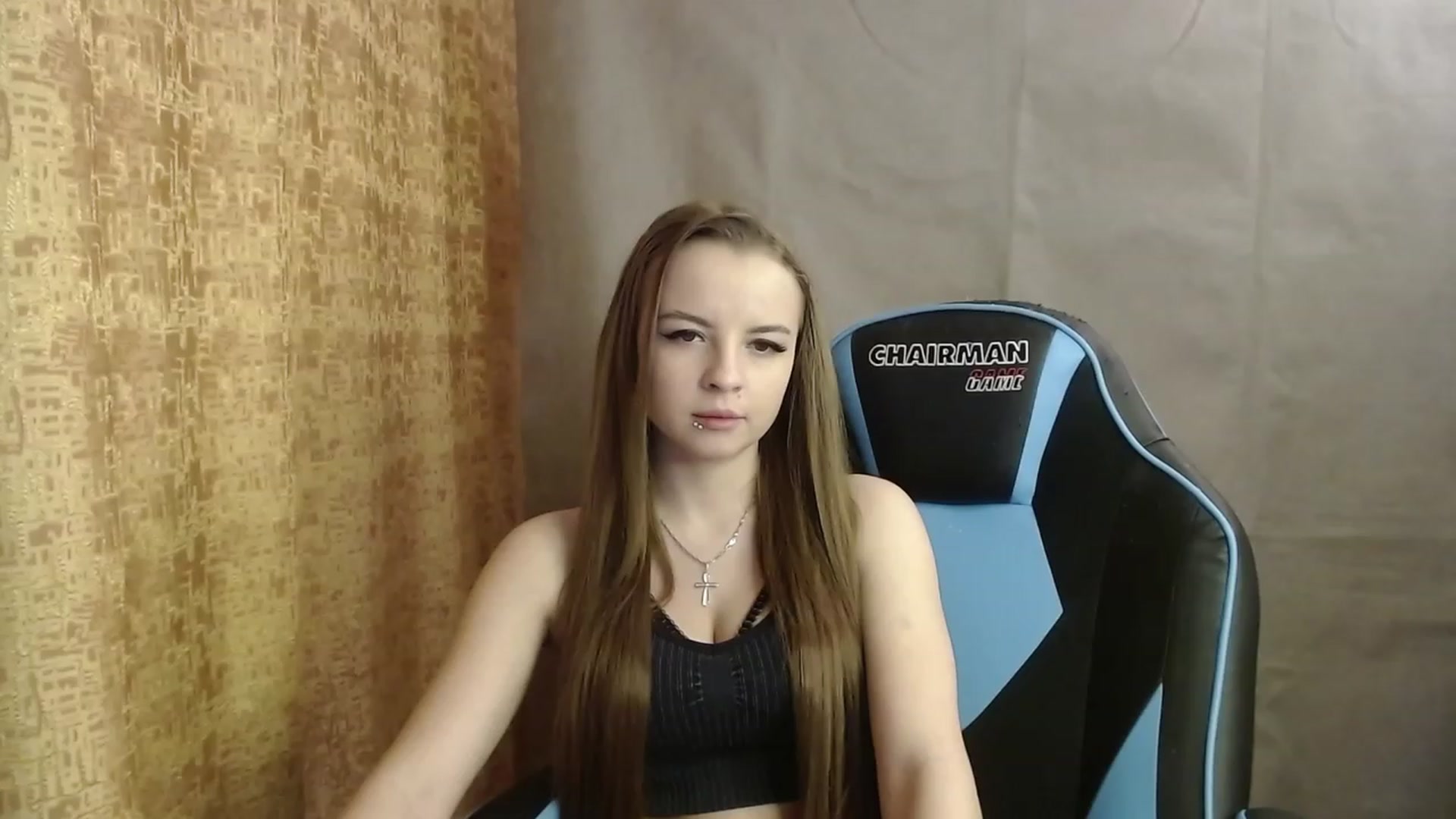 Gallery image thumbnail from Lio_noy's myfreecams stream on, 01/19/2023, 18:57 image 12 of 20