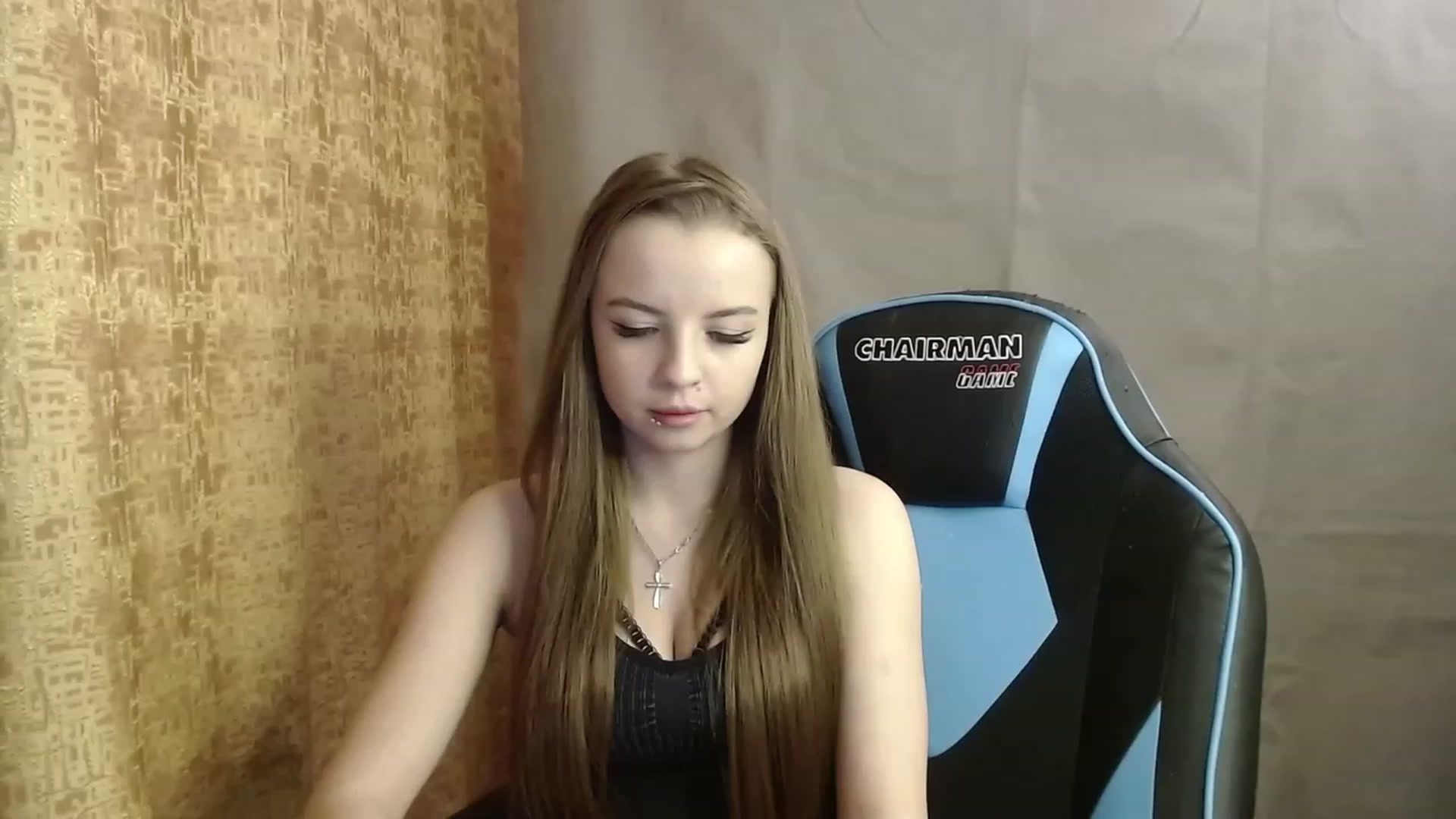 Gallery image thumbnail from Lio_noy's myfreecams stream on, 01/19/2023, 18:57 image 3 of 20