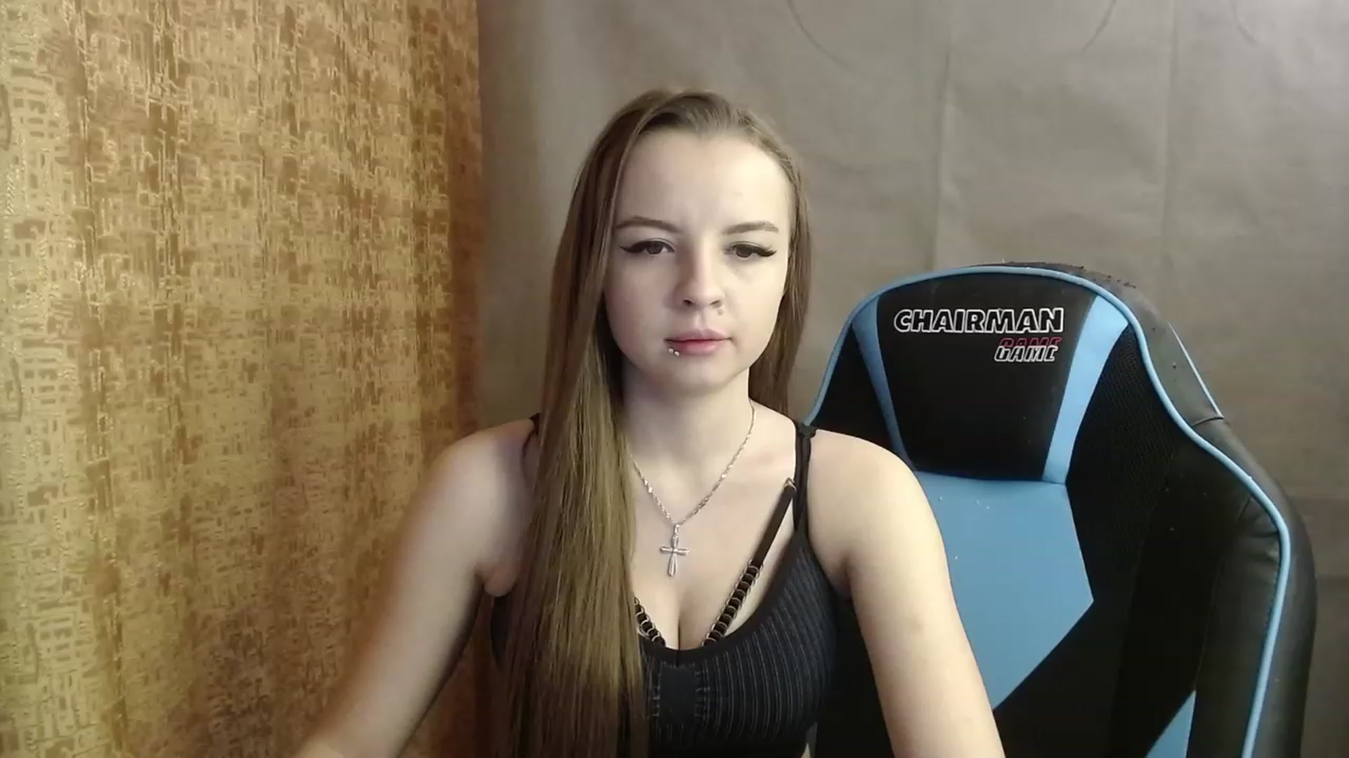 Gallery image thumbnail from Lio_noy's myfreecams stream on, 01/19/2023, 18:57 image 13 of 20