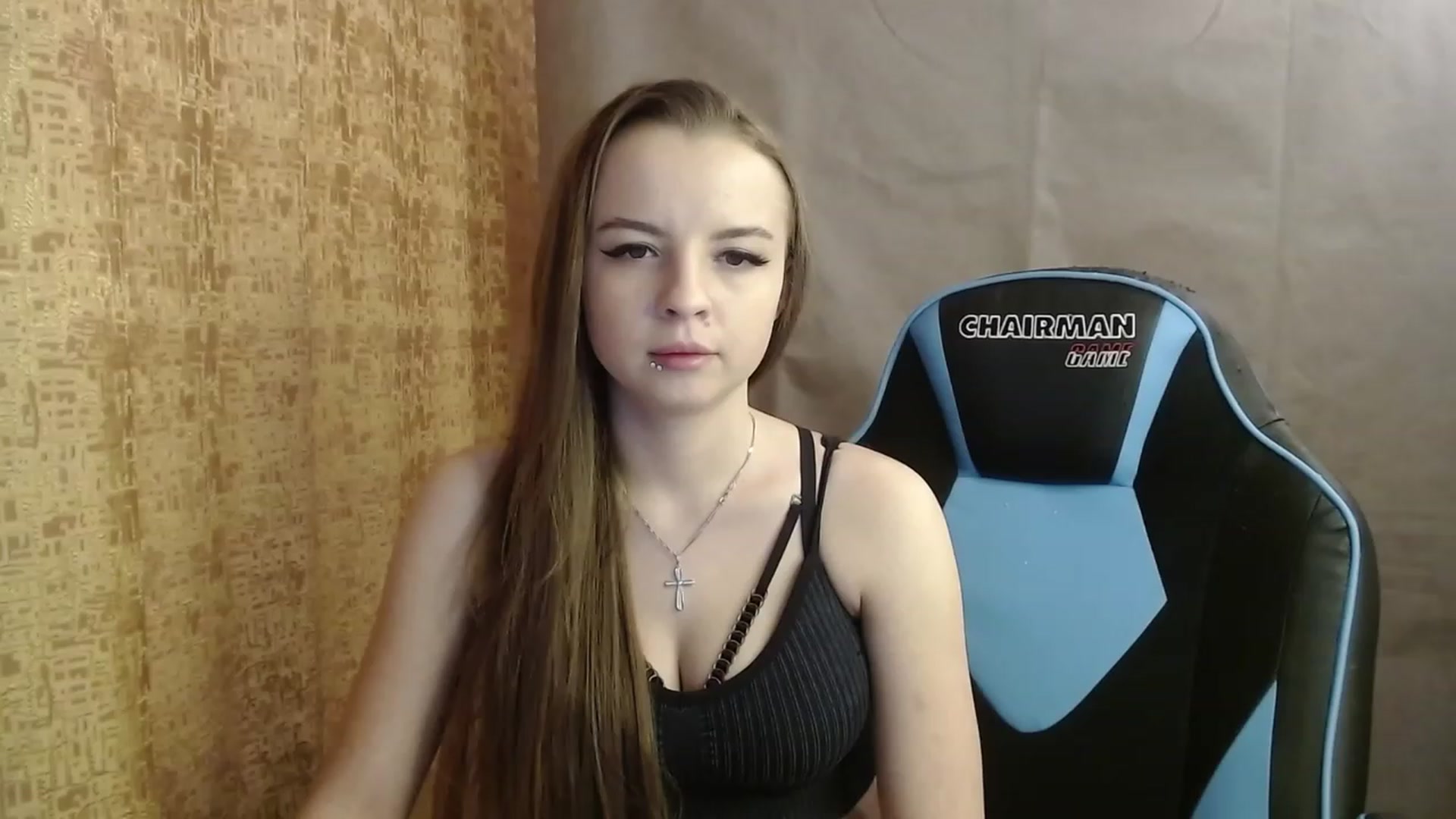 Gallery image thumbnail from Lio_noy's myfreecams stream on, 01/19/2023, 22:16 image 10 of 20