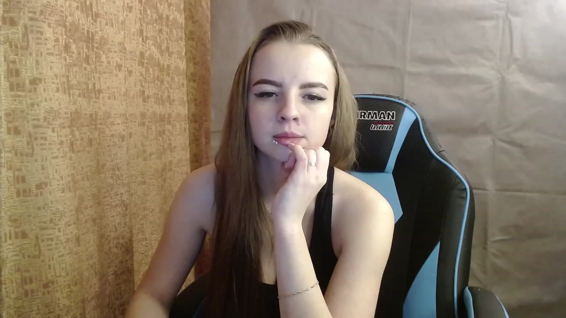 Gallery image thumbnail from Lio_noy's myfreecams stream on, 01/29/2023, 23:08 image 7 of 20