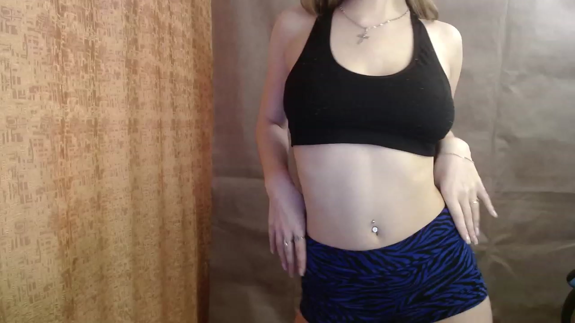Gallery image thumbnail from Lio_noy's myfreecams stream on, 02/06/2023, 15:06 image 2 of 20