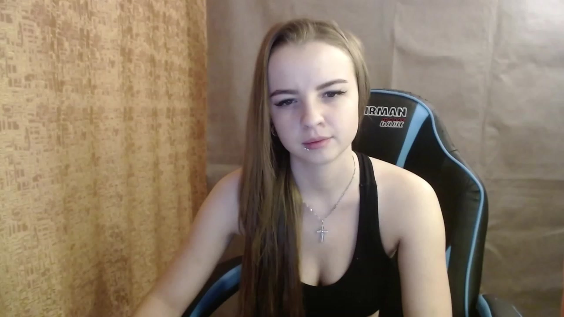 Gallery image thumbnail from Lio_noy's myfreecams stream on, 02/06/2023, 15:06 image 14 of 20