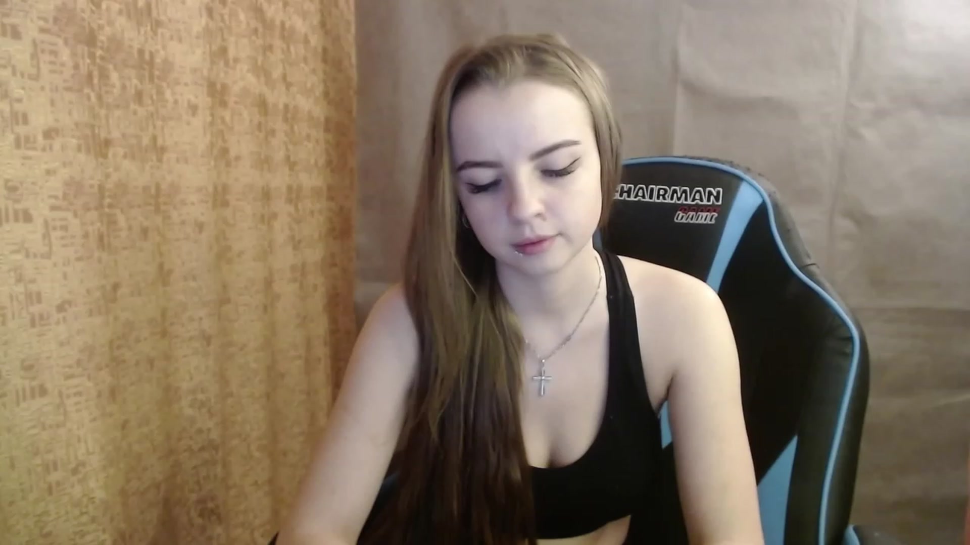 Gallery image thumbnail from Lio_noy's myfreecams stream on, 02/06/2023, 15:06 image 16 of 20