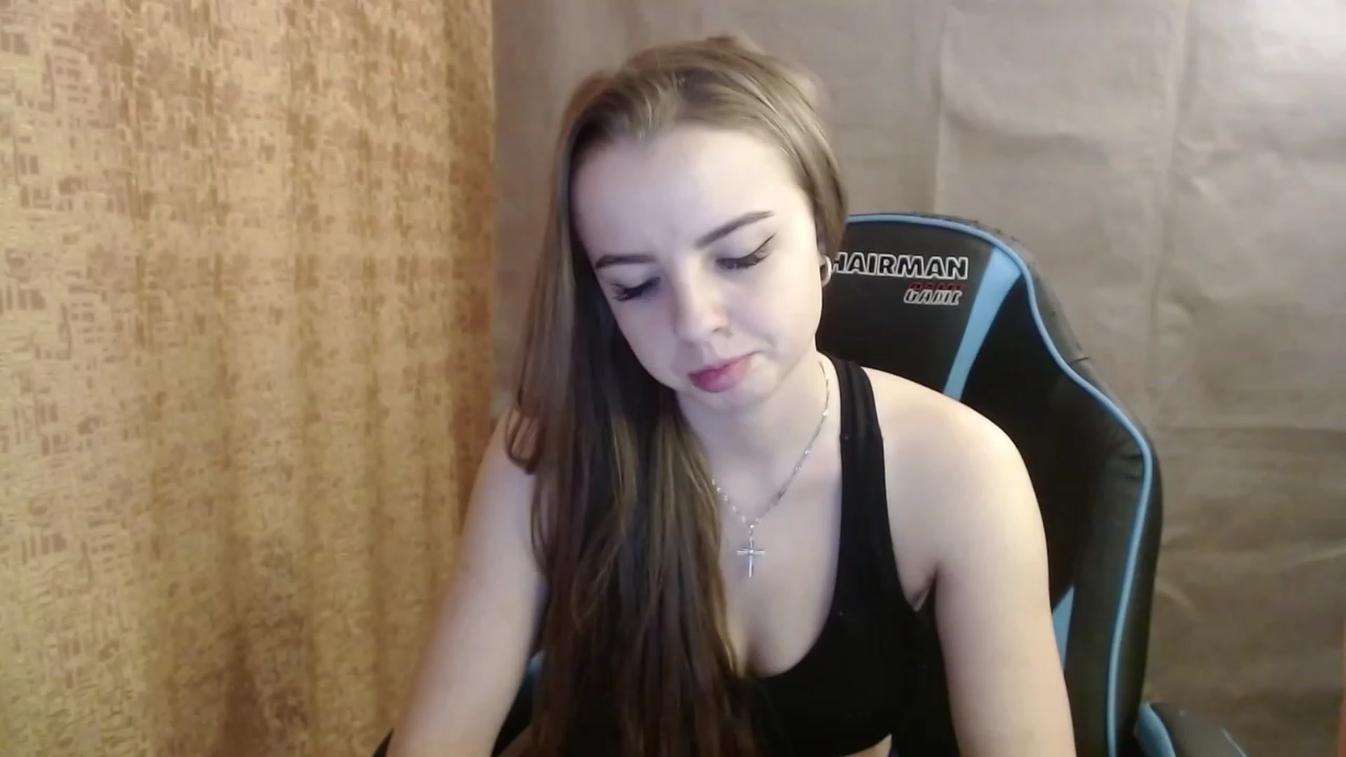 Gallery image thumbnail from Lio_noy's myfreecams stream on, 02/06/2023, 15:06 image 13 of 20