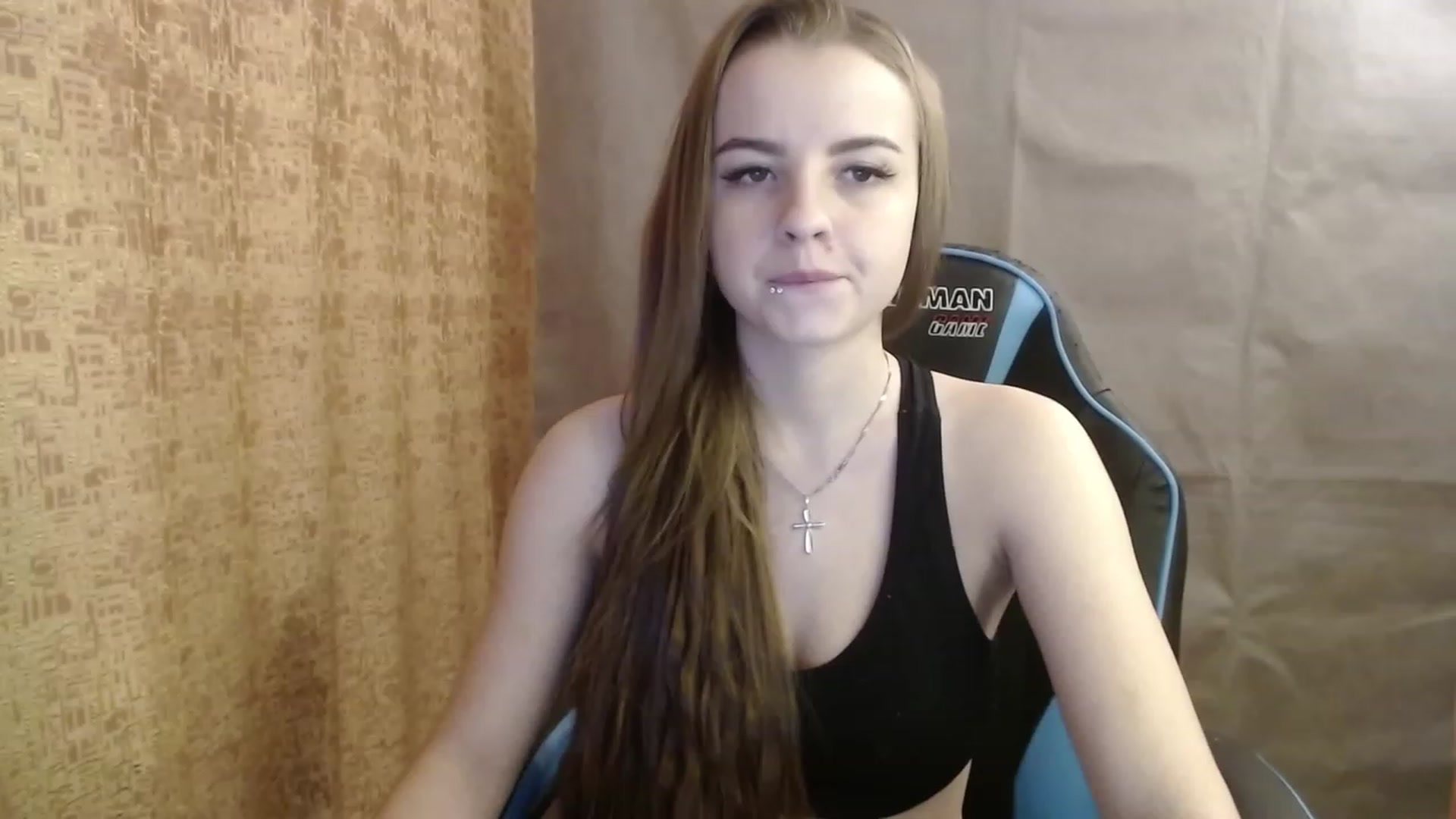 Gallery image thumbnail from Lio_noy's myfreecams stream on, 02/06/2023, 15:06 image 18 of 20