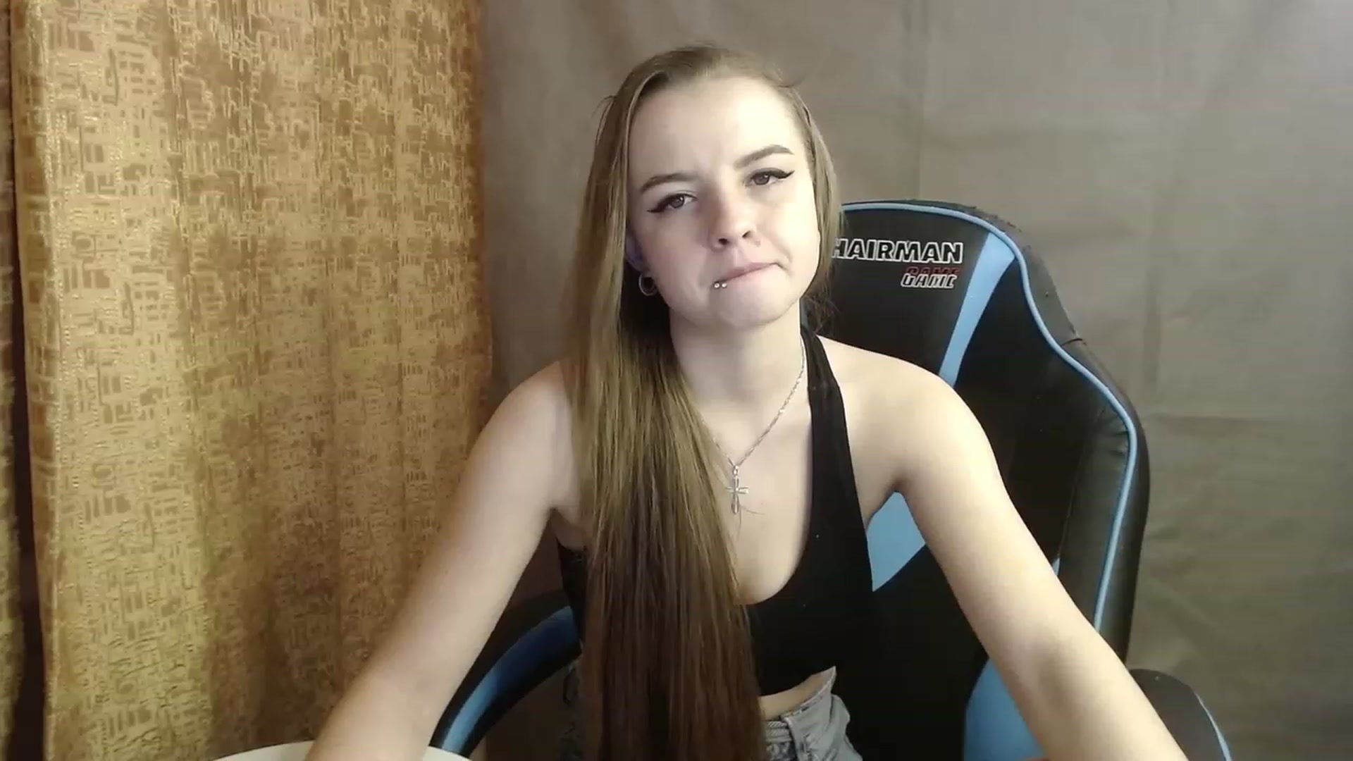 Gallery image thumbnail from Lio_noy's myfreecams stream on, 02/10/2023, 22:15 image 9 of 20
