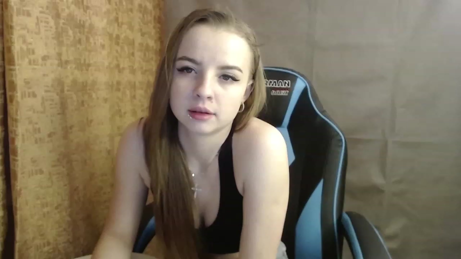 Gallery image thumbnail from Lio_noy's myfreecams stream on, 02/10/2023, 23:05 image 8 of 20