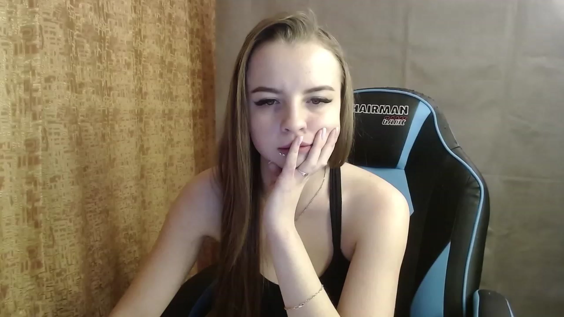 Gallery image thumbnail from Lio_noy's myfreecams stream on, 02/13/2023, 22:21 image 7 of 20