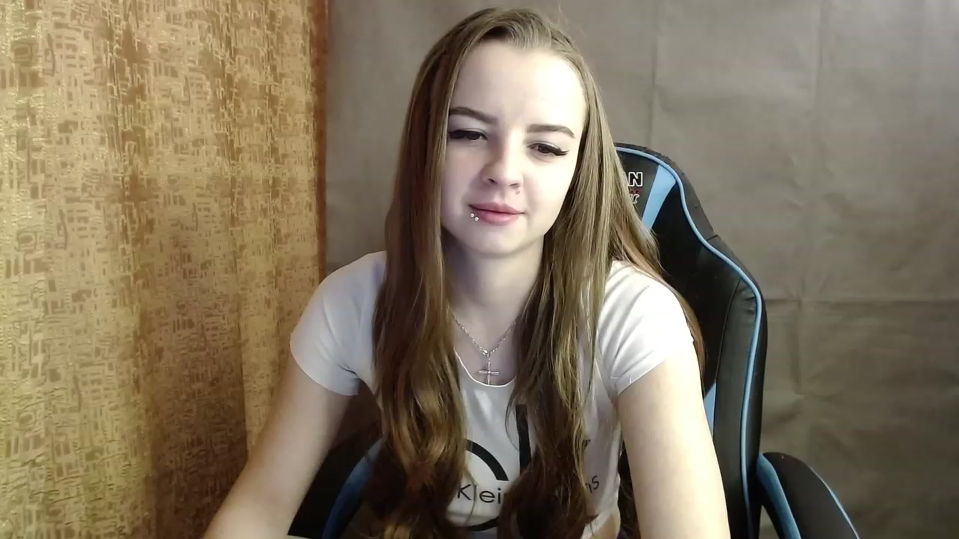 Gallery image thumbnail from Lio_noy's myfreecams stream on, 02/18/2023, 14:52 image 10 of 20