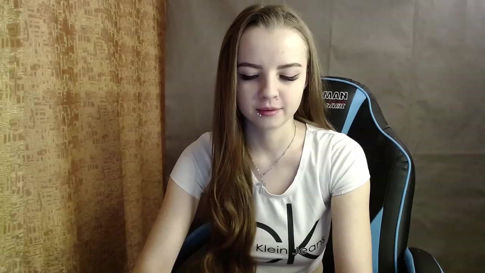 Gallery image thumbnail from Lio_noy's myfreecams stream on, 02/18/2023, 14:52 image 4 of 20