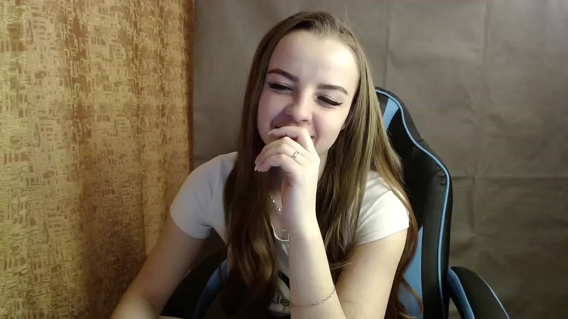 Gallery image thumbnail from Lio_noy's myfreecams stream on, 02/18/2023, 14:52 image 9 of 20