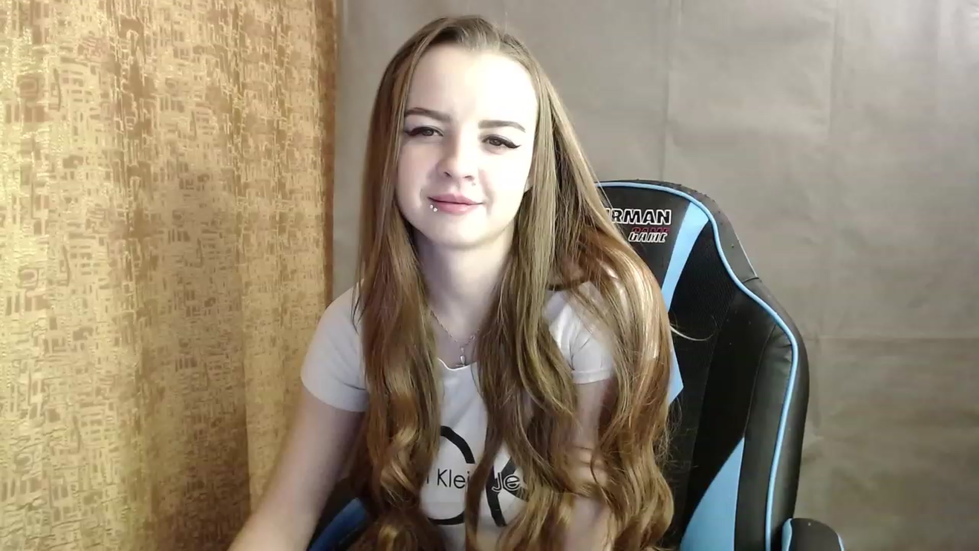 Gallery image thumbnail from Lio_noy's myfreecams stream on, 02/18/2023, 14:52 image 18 of 20