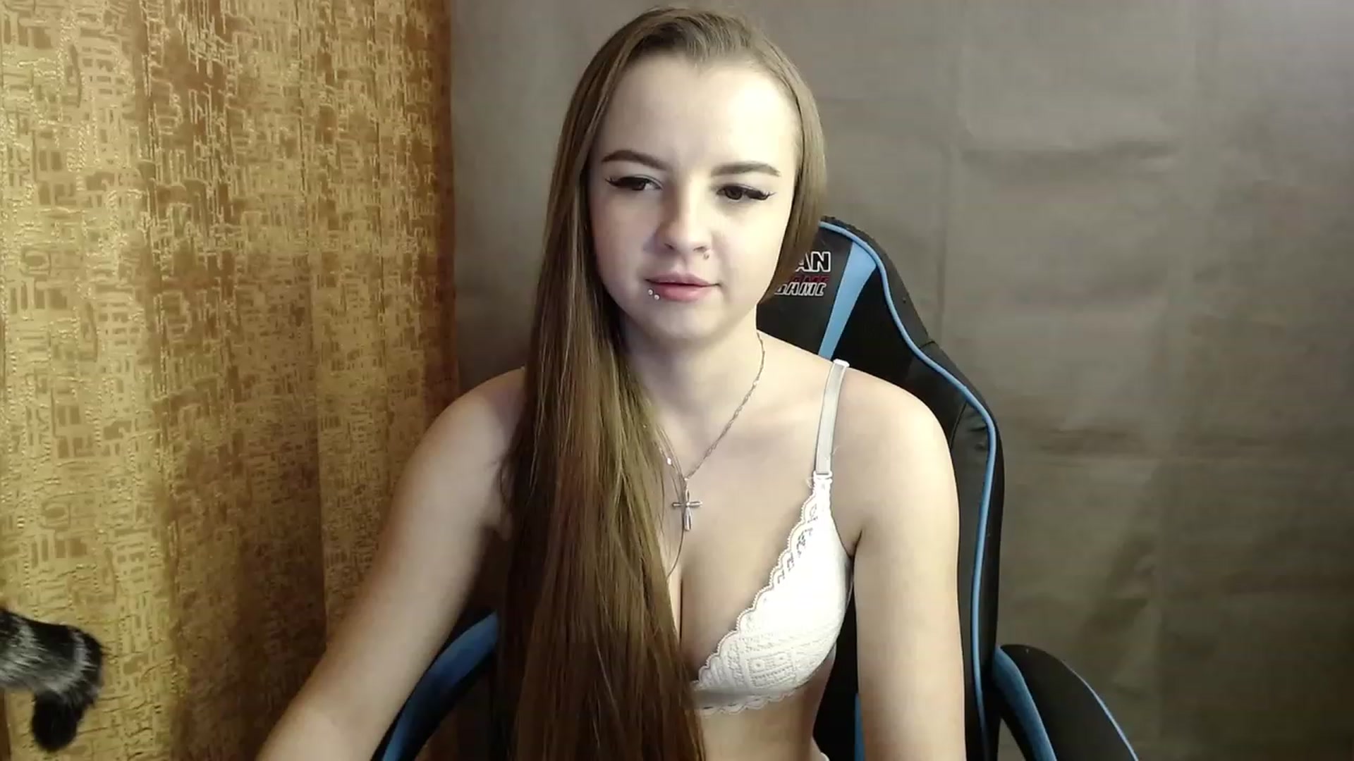 Gallery image thumbnail from Lio_noy's myfreecams stream on, 03/06/2023, 22:26 image 11 of 20