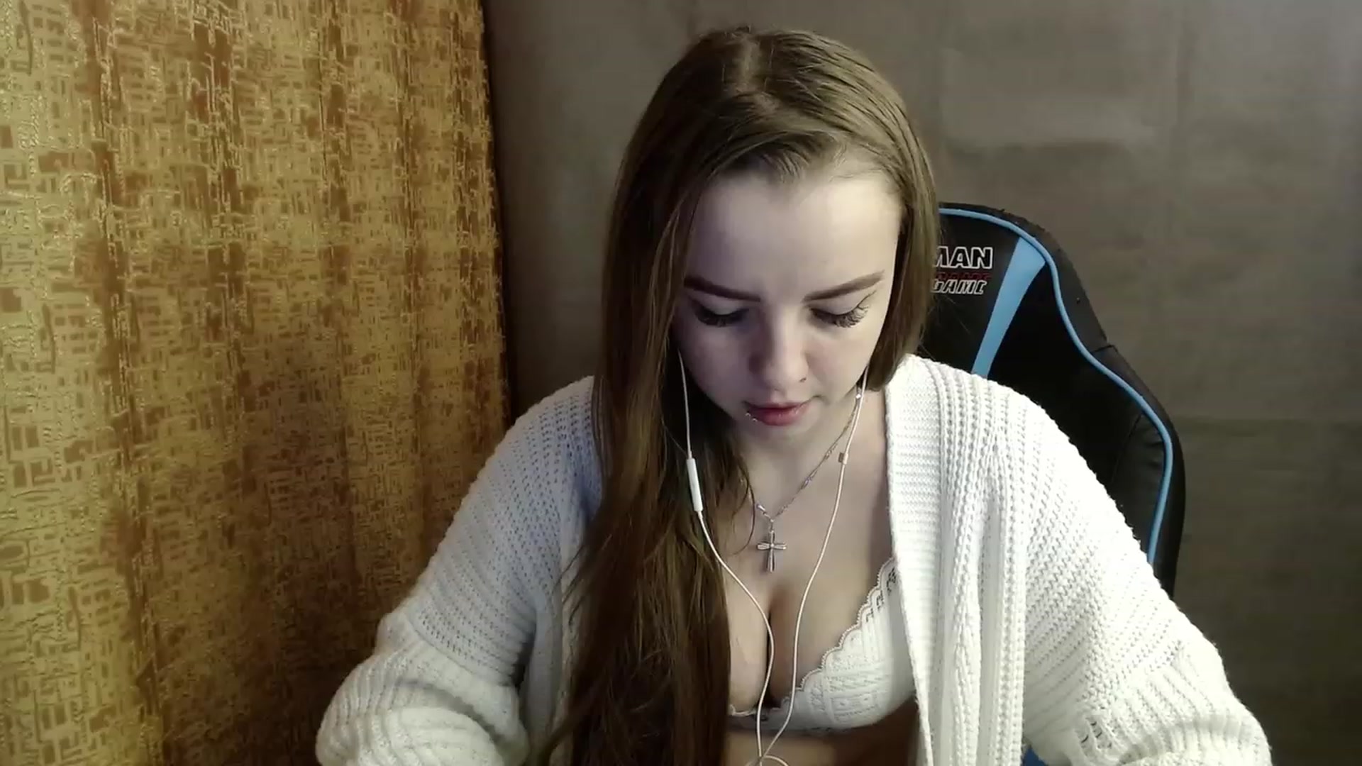 Gallery image thumbnail from Lio_noy's myfreecams stream on, 03/12/2023, 02:19 image 5 of 20