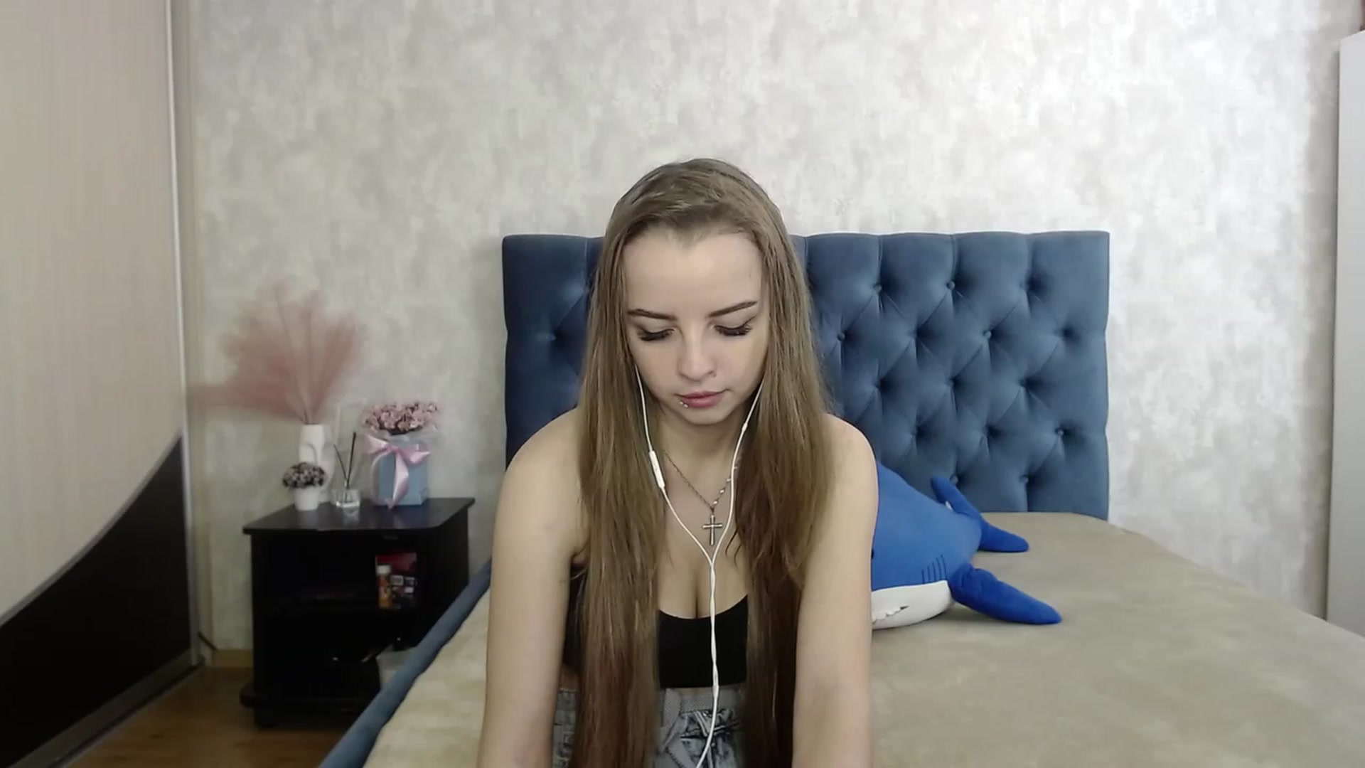 Gallery image thumbnail from Lio_noy's myfreecams stream on, 06/13/2023, 24:39 image 4 of 20