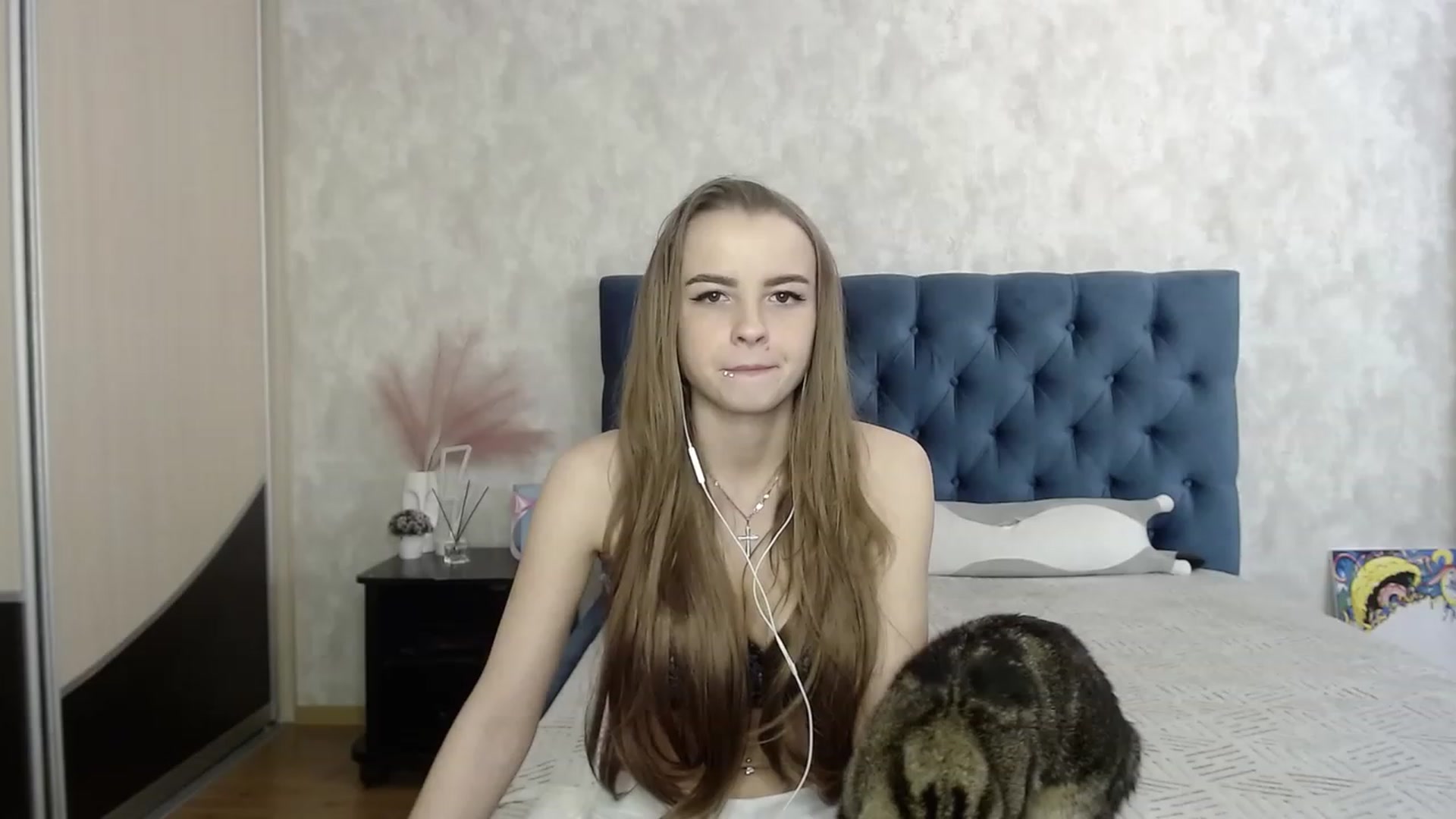 Gallery image thumbnail from Lio_noy's myfreecams stream on, 06/28/2023, 22:16 image 12 of 20