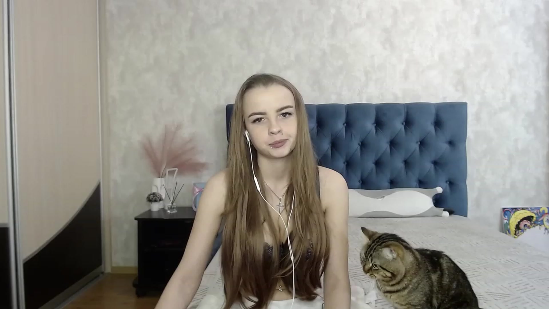 Gallery image thumbnail from Lio_noy's myfreecams stream on, 06/28/2023, 22:16 image 13 of 20