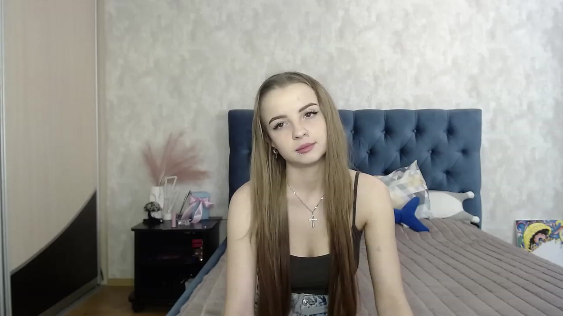 Gallery image thumbnail from Lio_noy's myfreecams stream on, 07/09/2023, 23:38 image 9 of 20