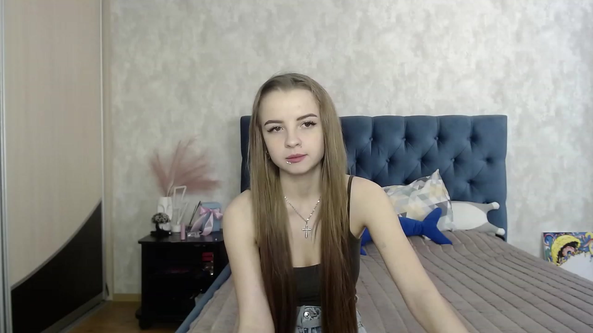 Gallery image thumbnail from Lio_noy's myfreecams stream on, 07/09/2023, 23:38 image 17 of 20